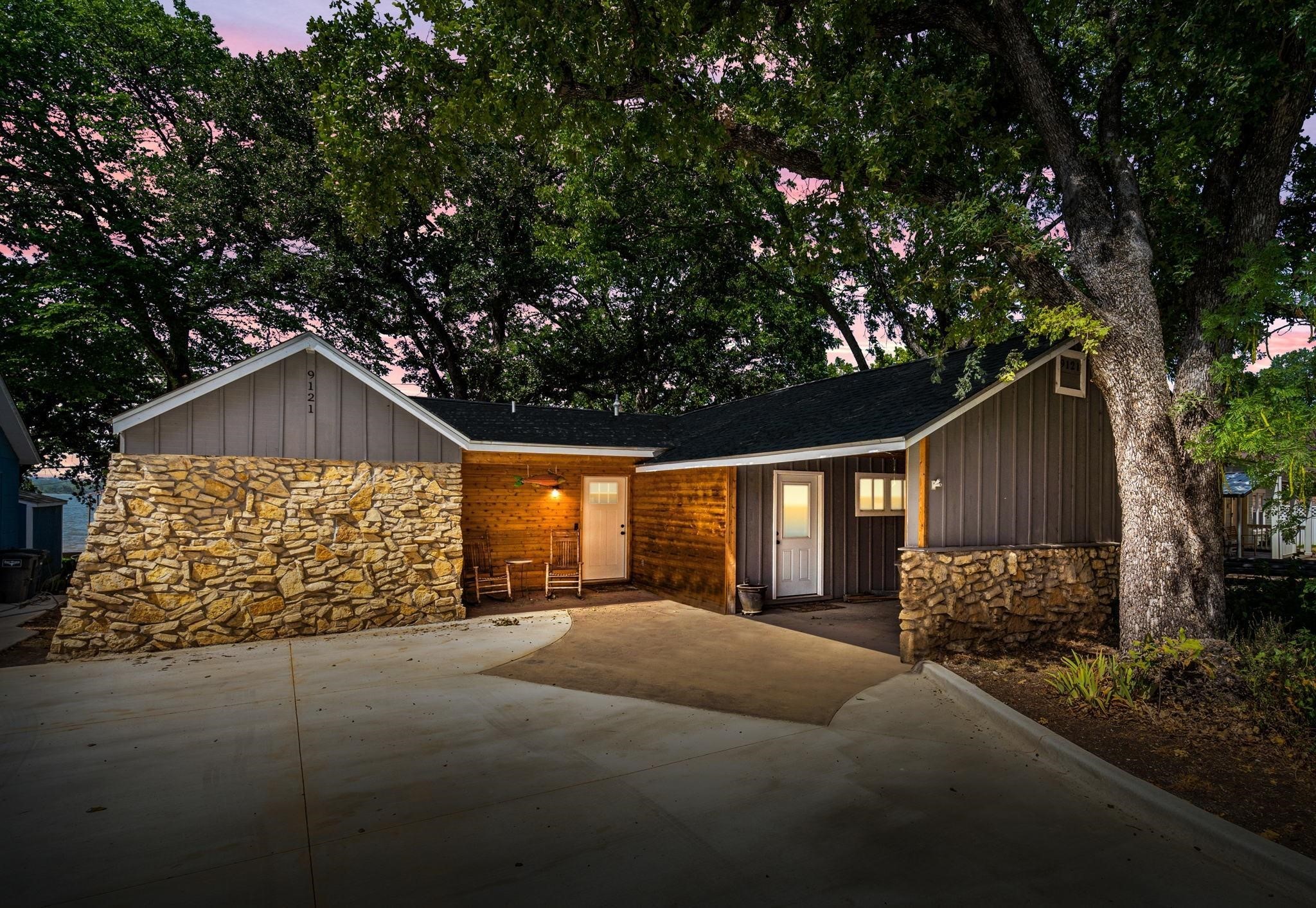 9121 Watercress Drive