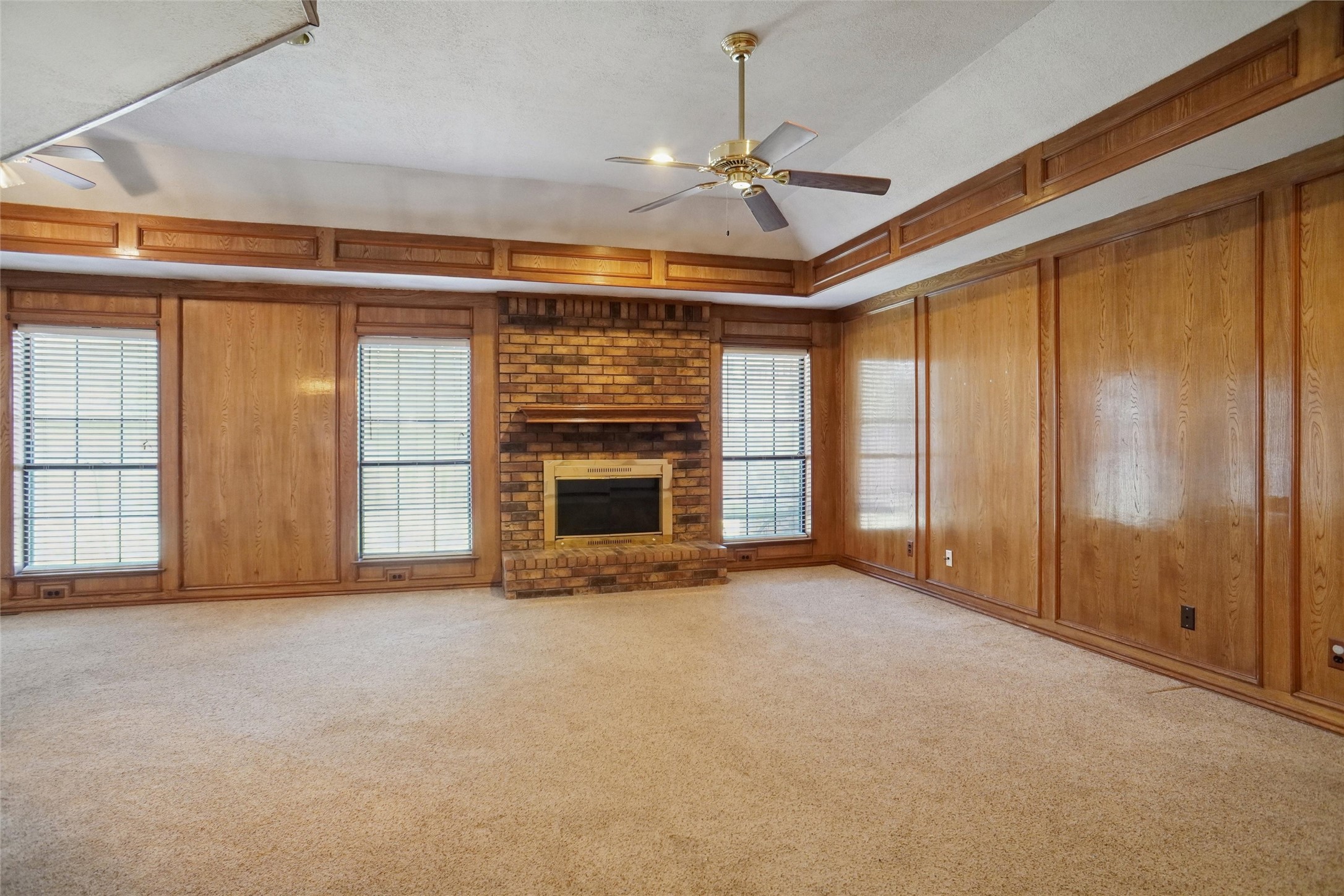 7444 Meadowview Terrace