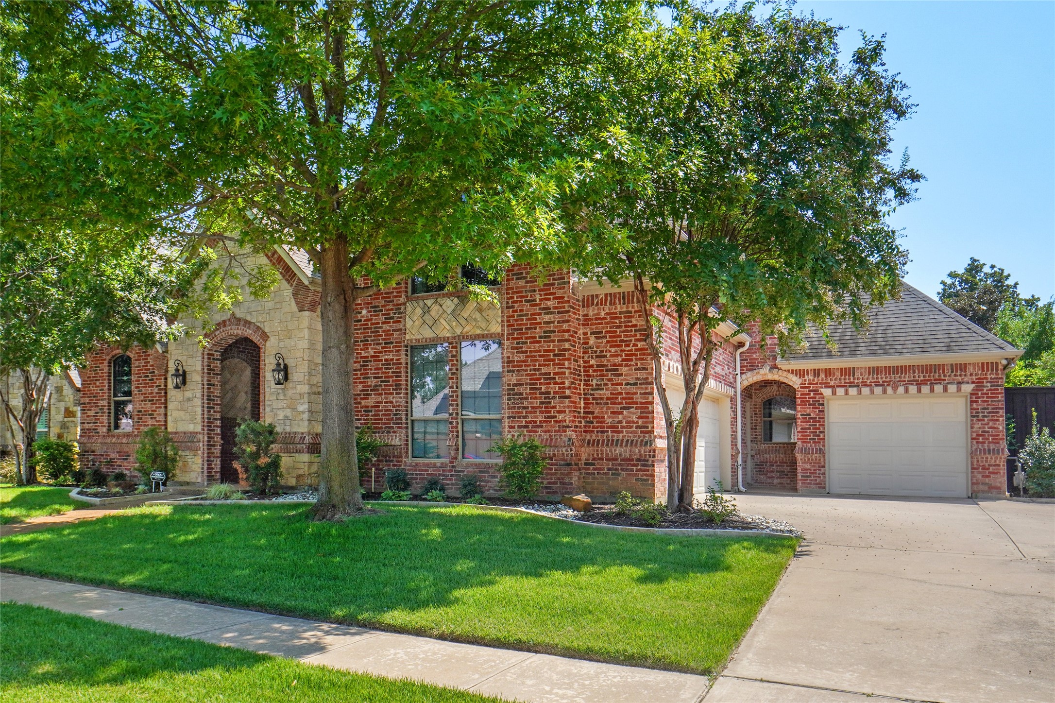 8100 Oak Knoll Drive