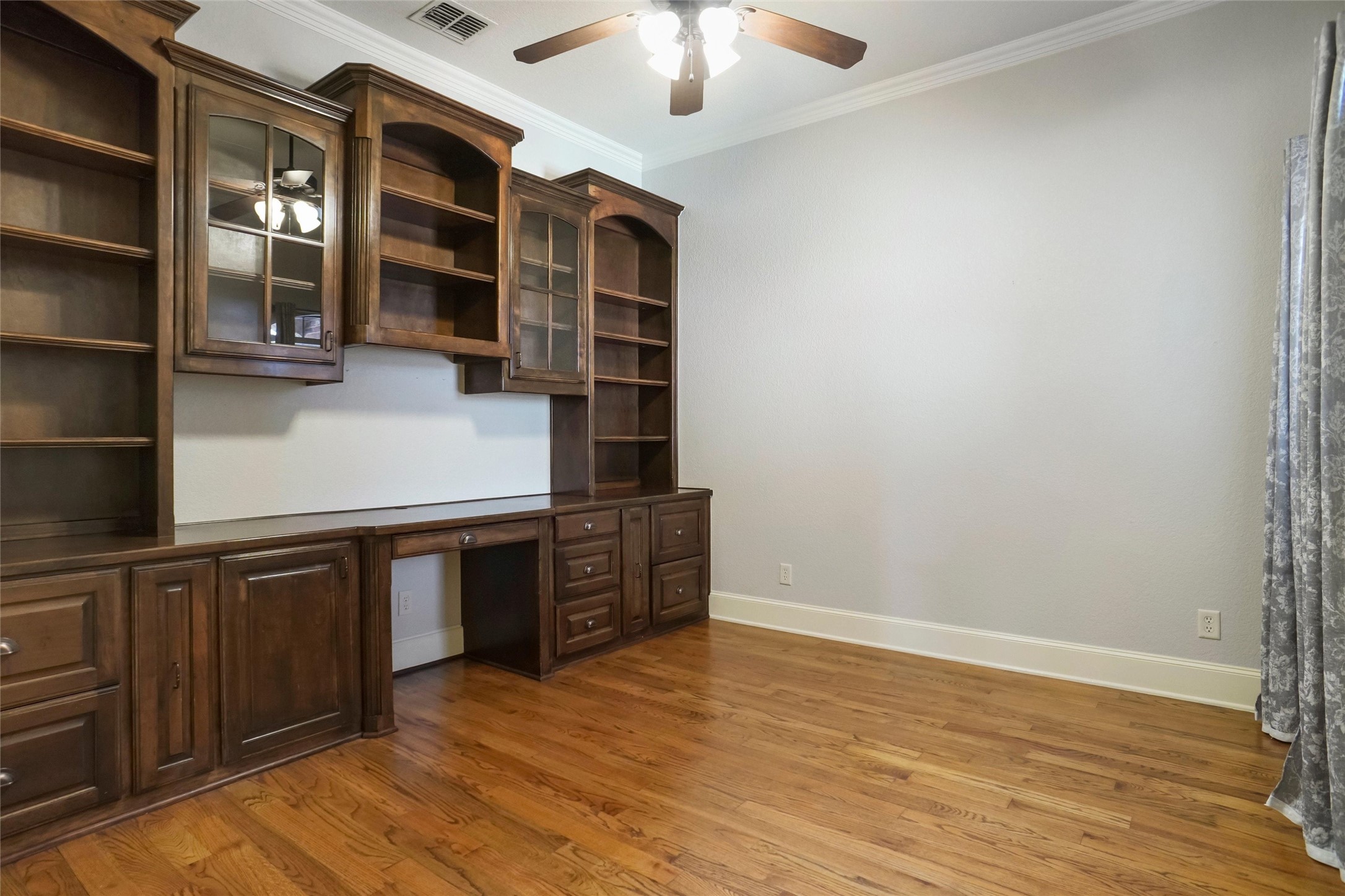 8100 Oak Knoll Drive