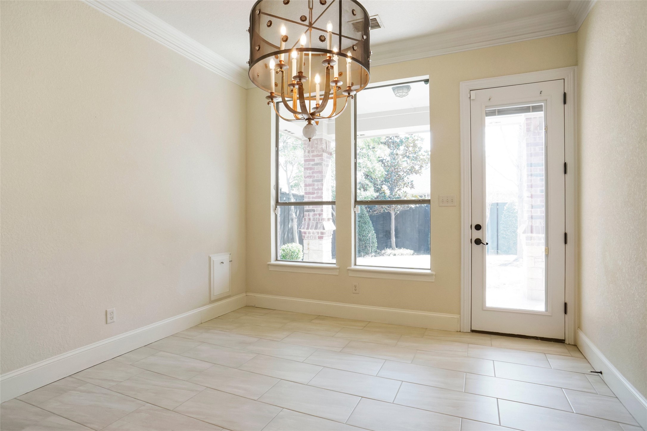 8100 Oak Knoll Drive