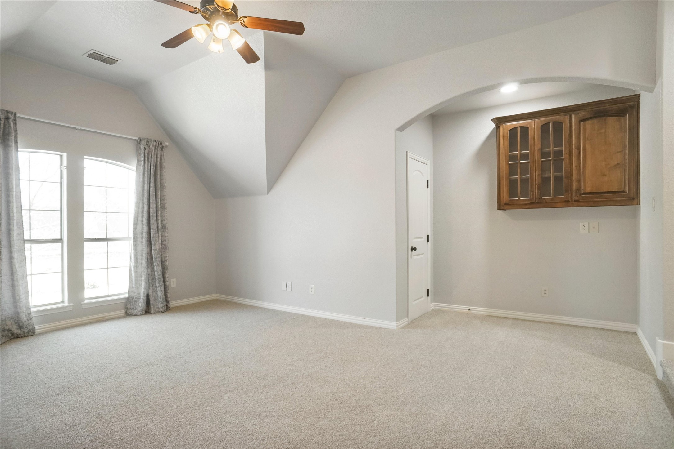 8100 Oak Knoll Drive