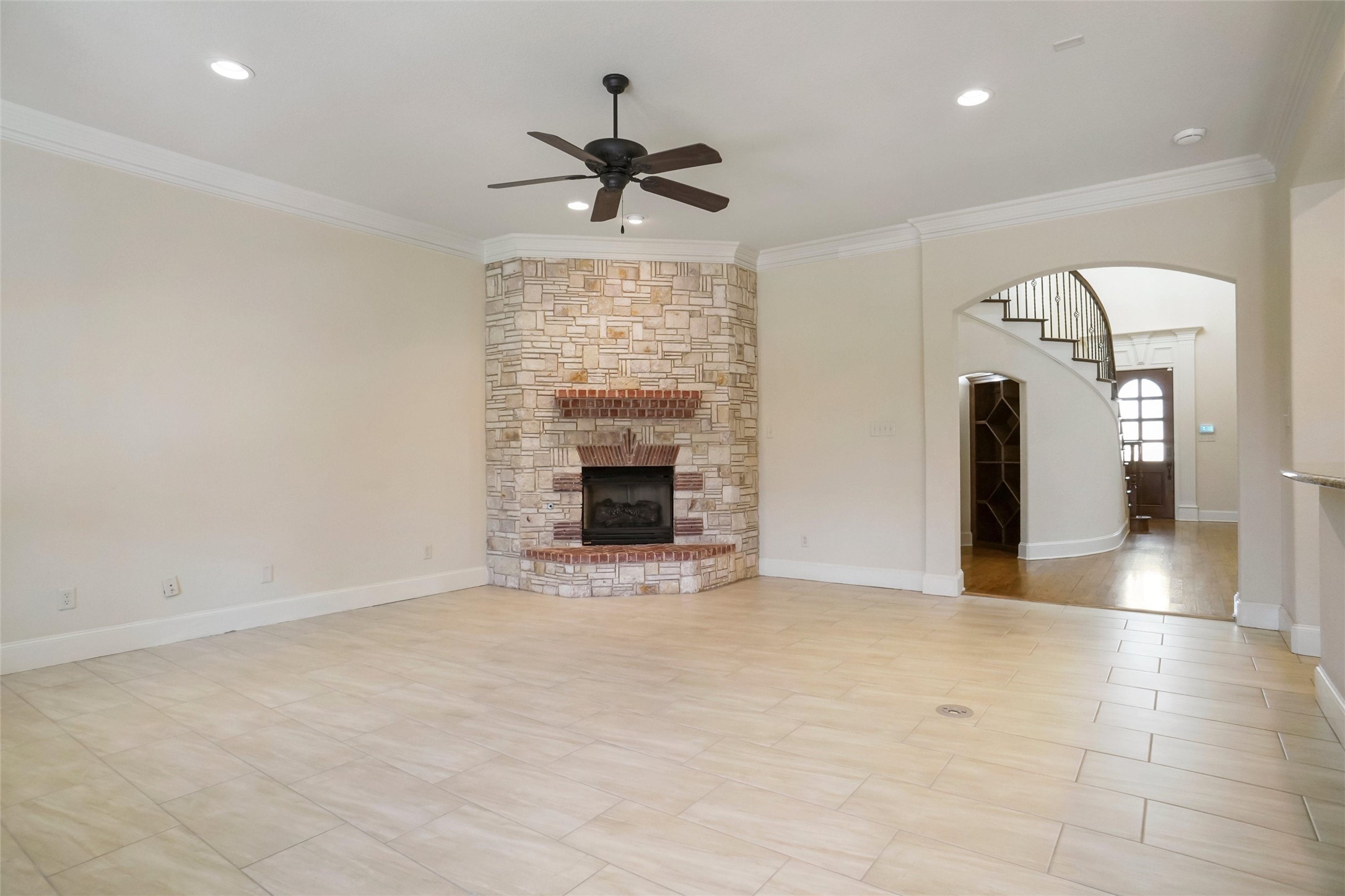 8100 Oak Knoll Drive