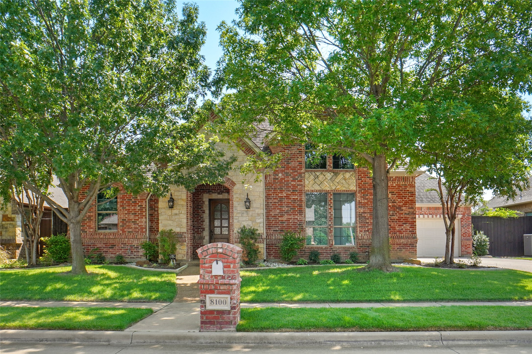 8100 Oak Knoll Drive