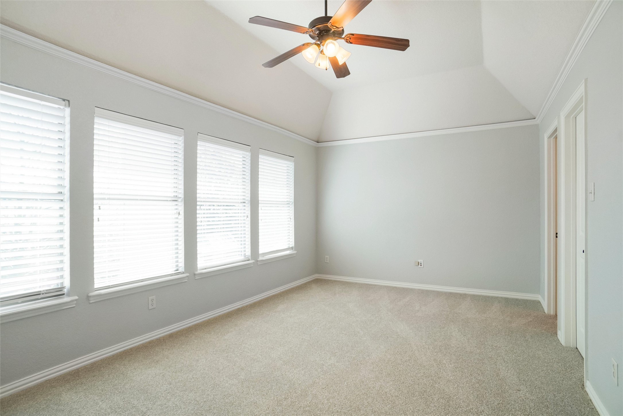 8100 Oak Knoll Drive