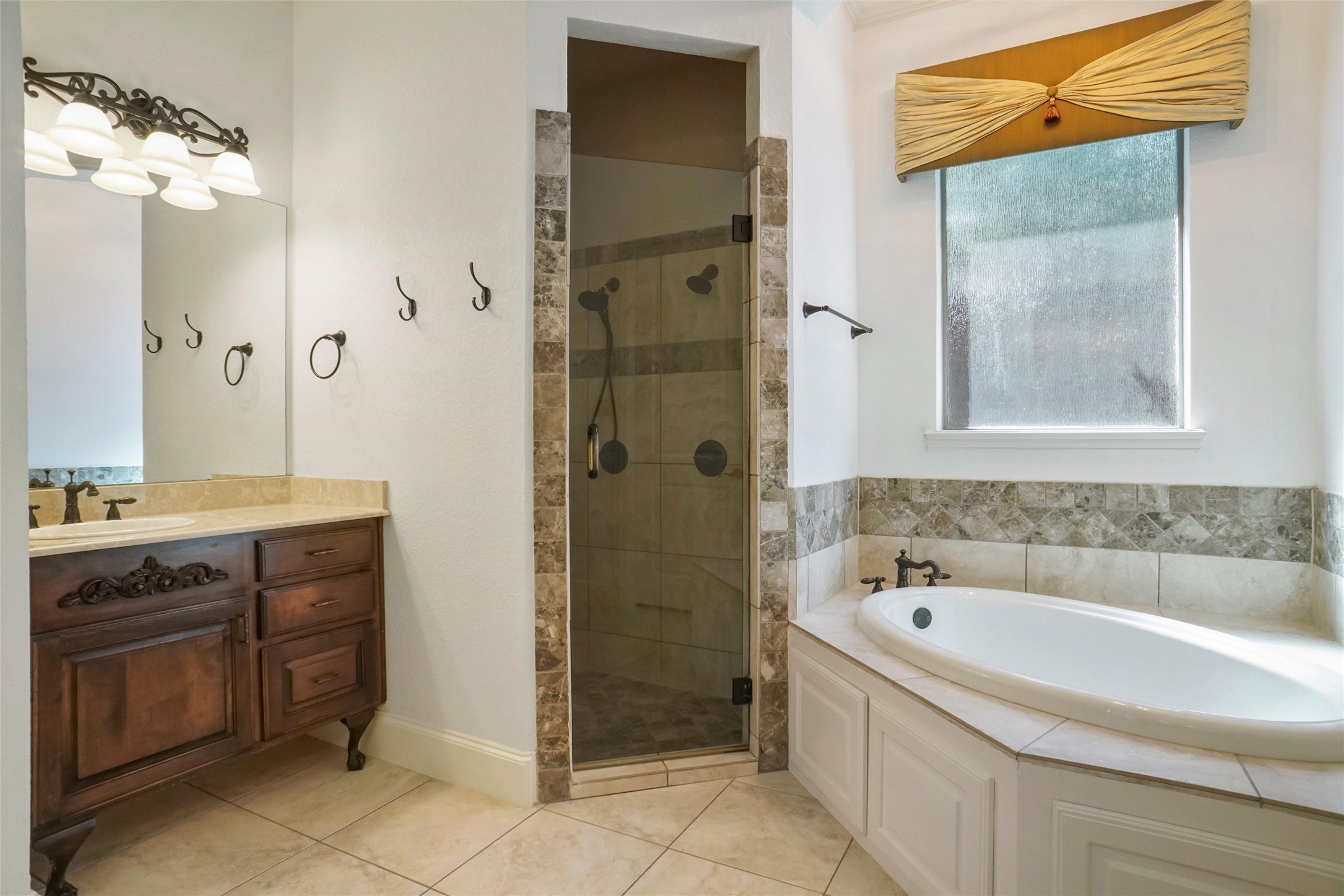 8100 Oak Knoll Drive