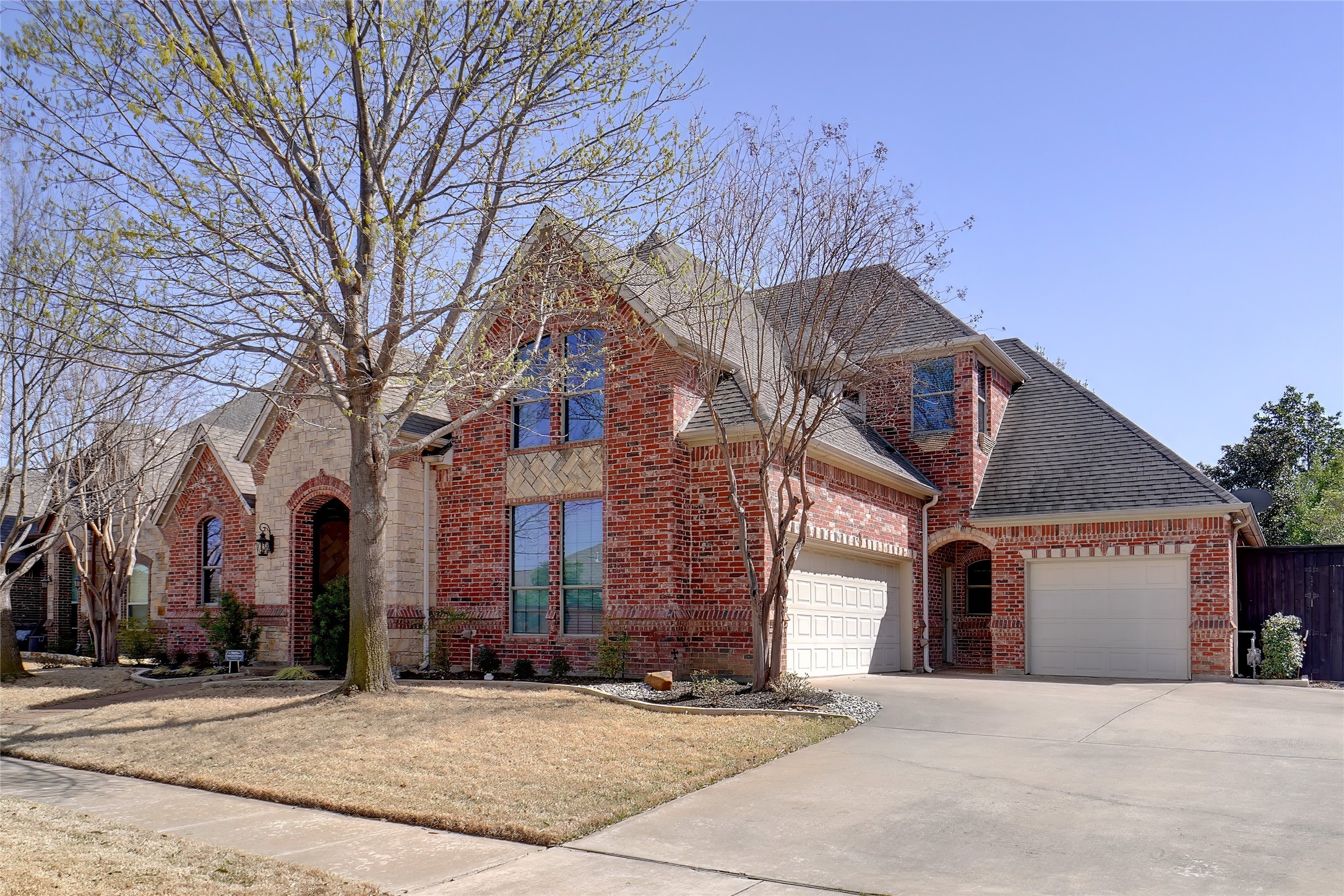 8100 Oak Knoll Drive