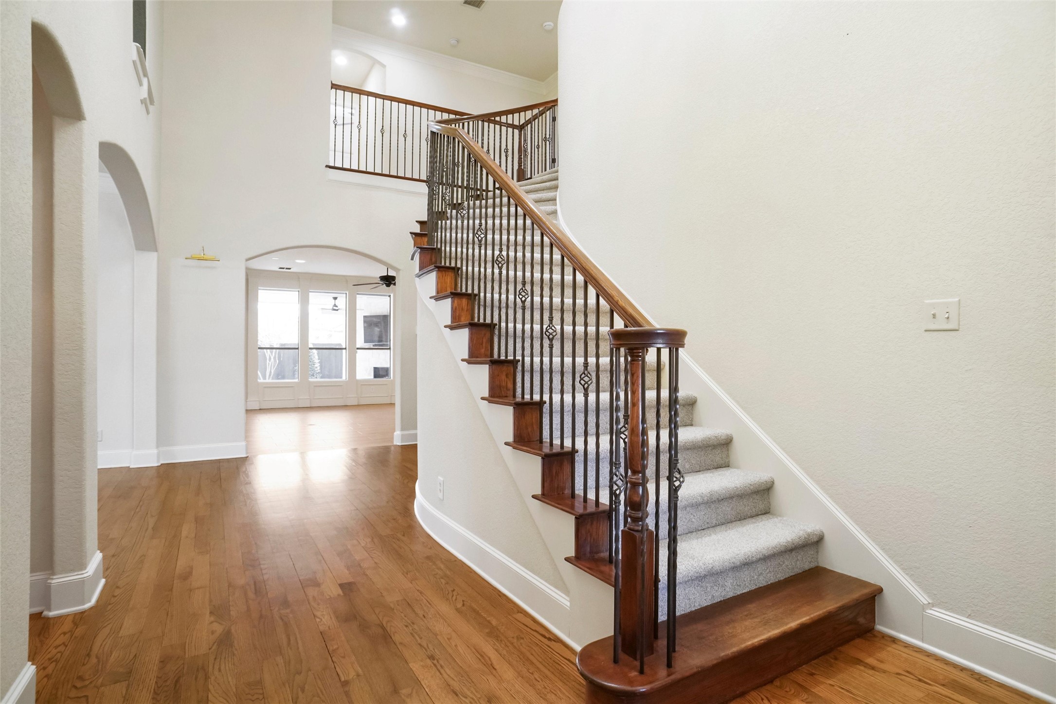 8100 Oak Knoll Drive