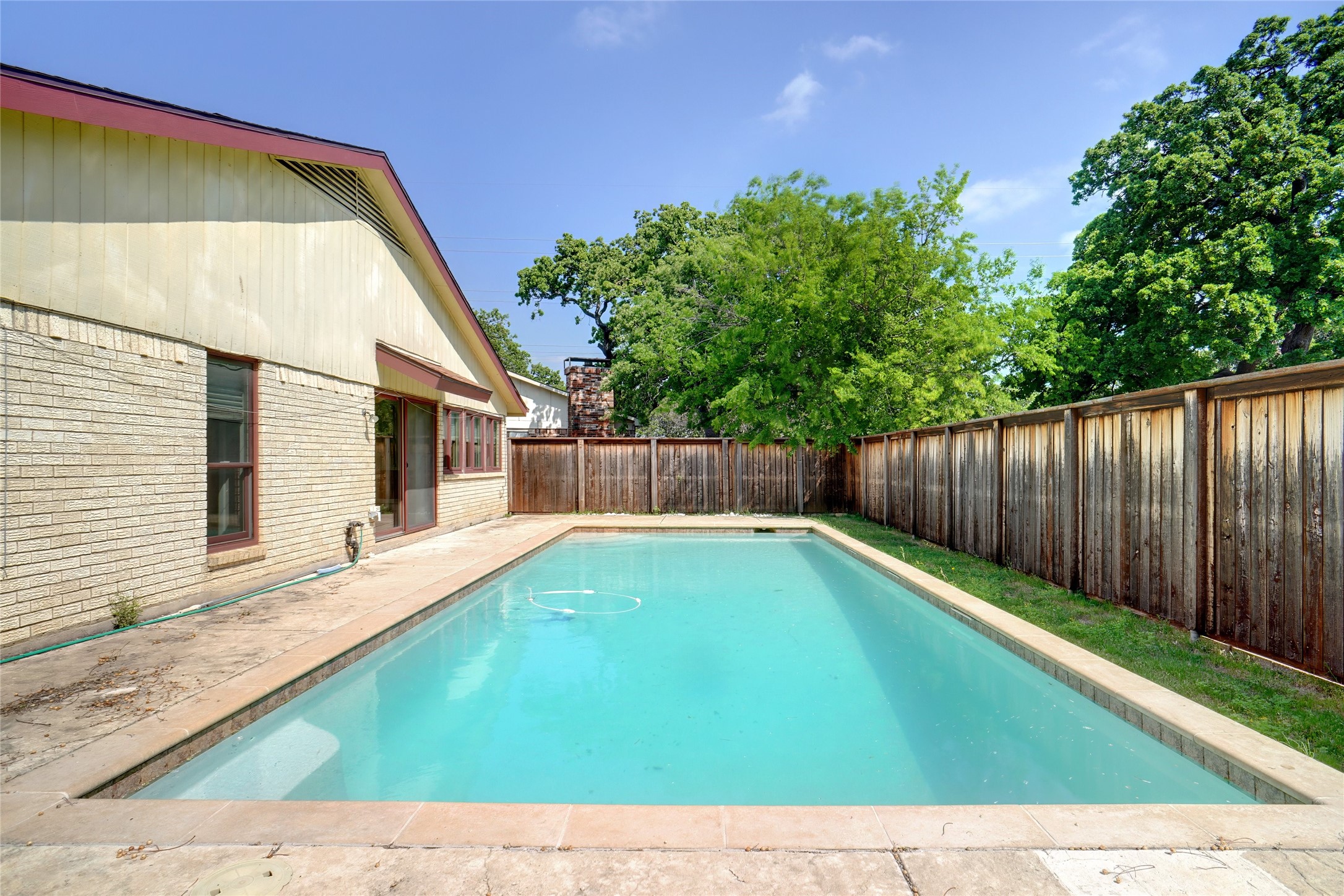 2309 Mesquite Court W