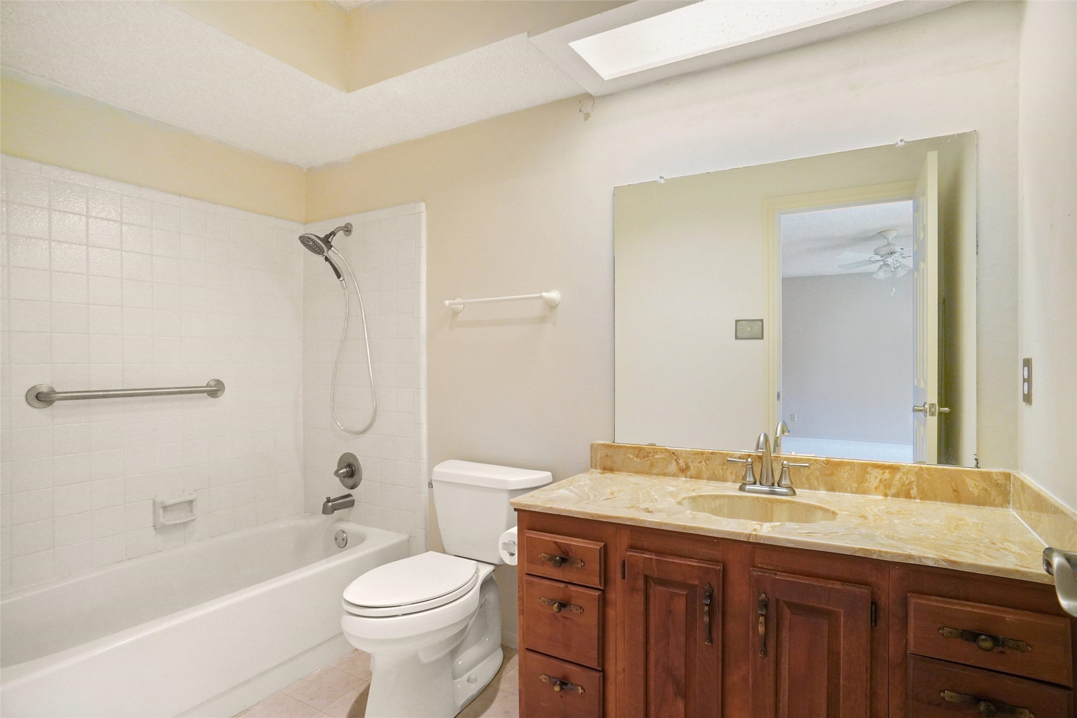 2309 Mesquite Court W