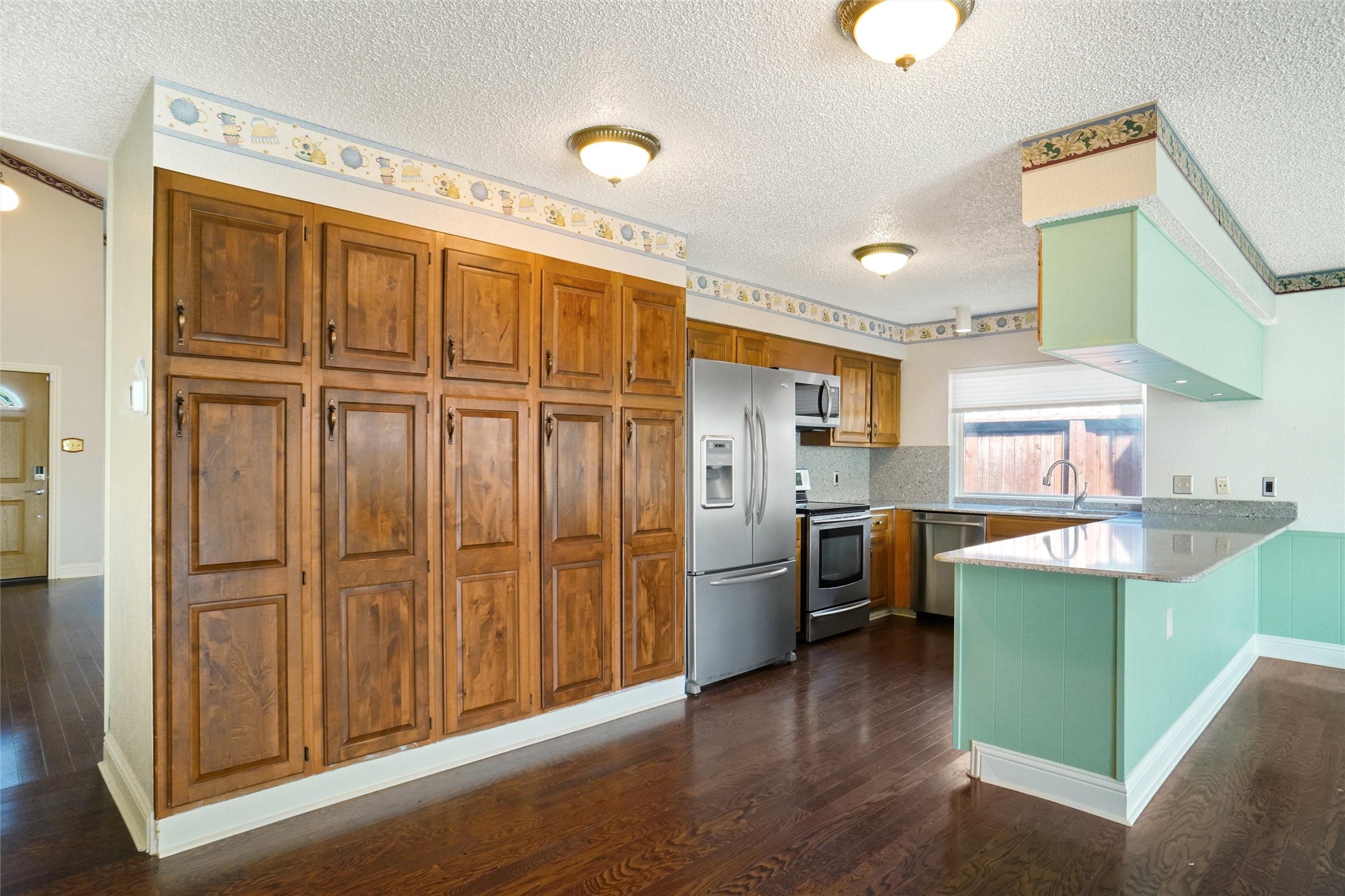 2309 Mesquite Court W