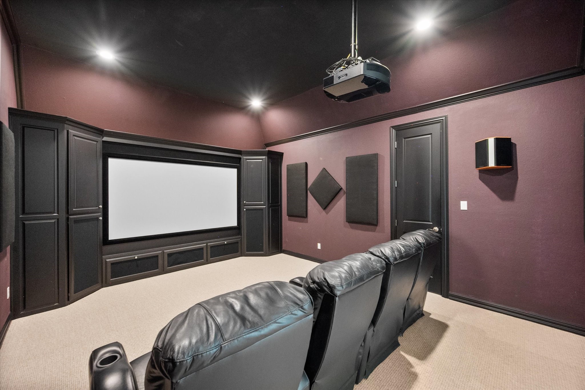 520 Round Hollow Lane