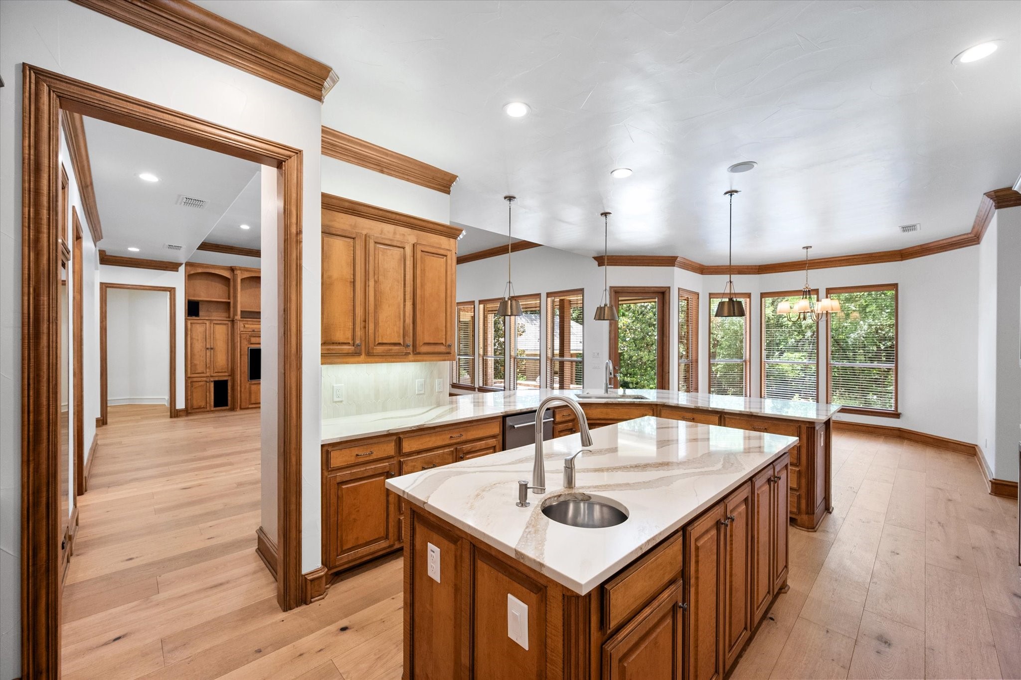 520 Round Hollow Lane