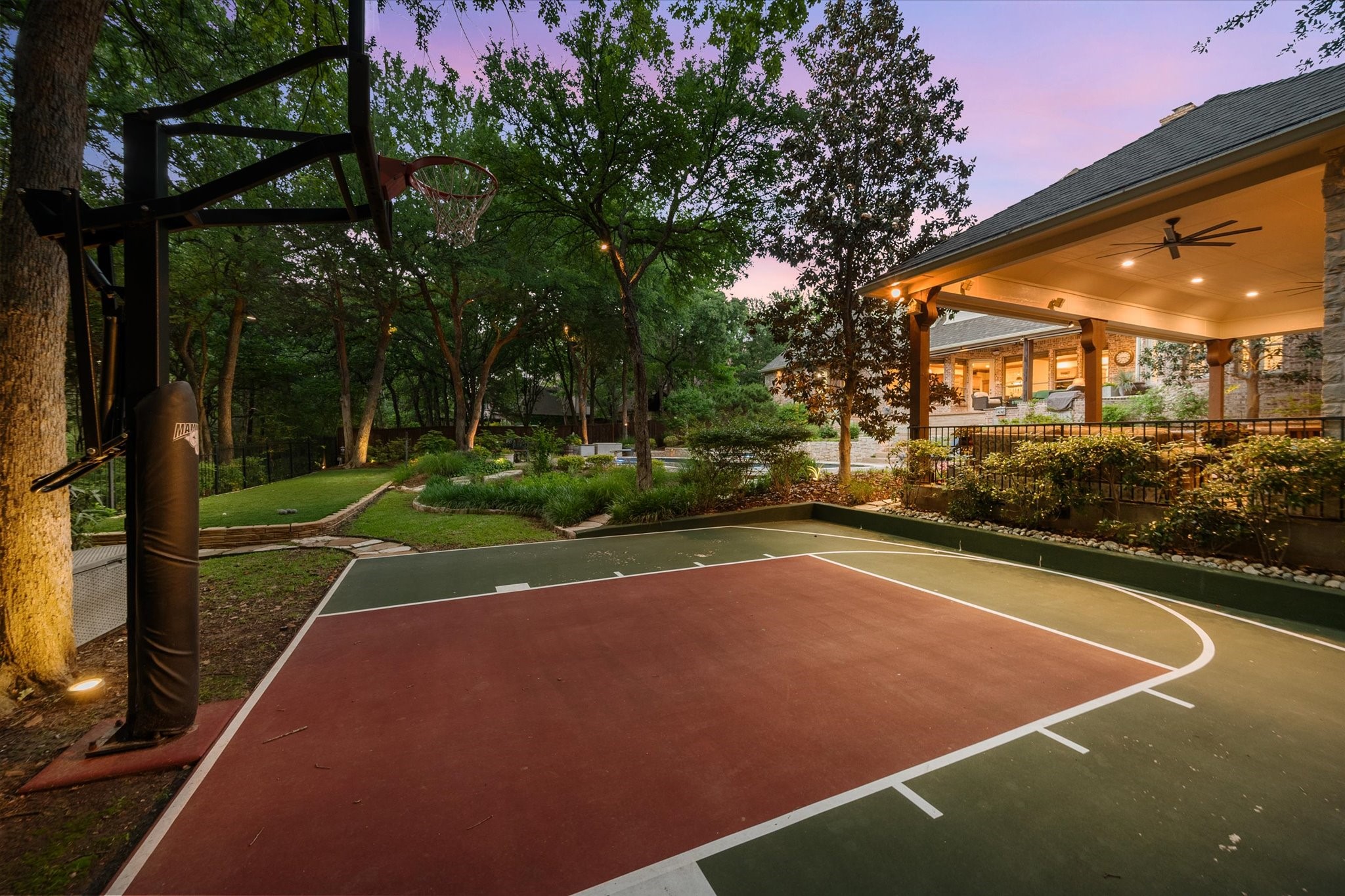 520 Round Hollow Lane