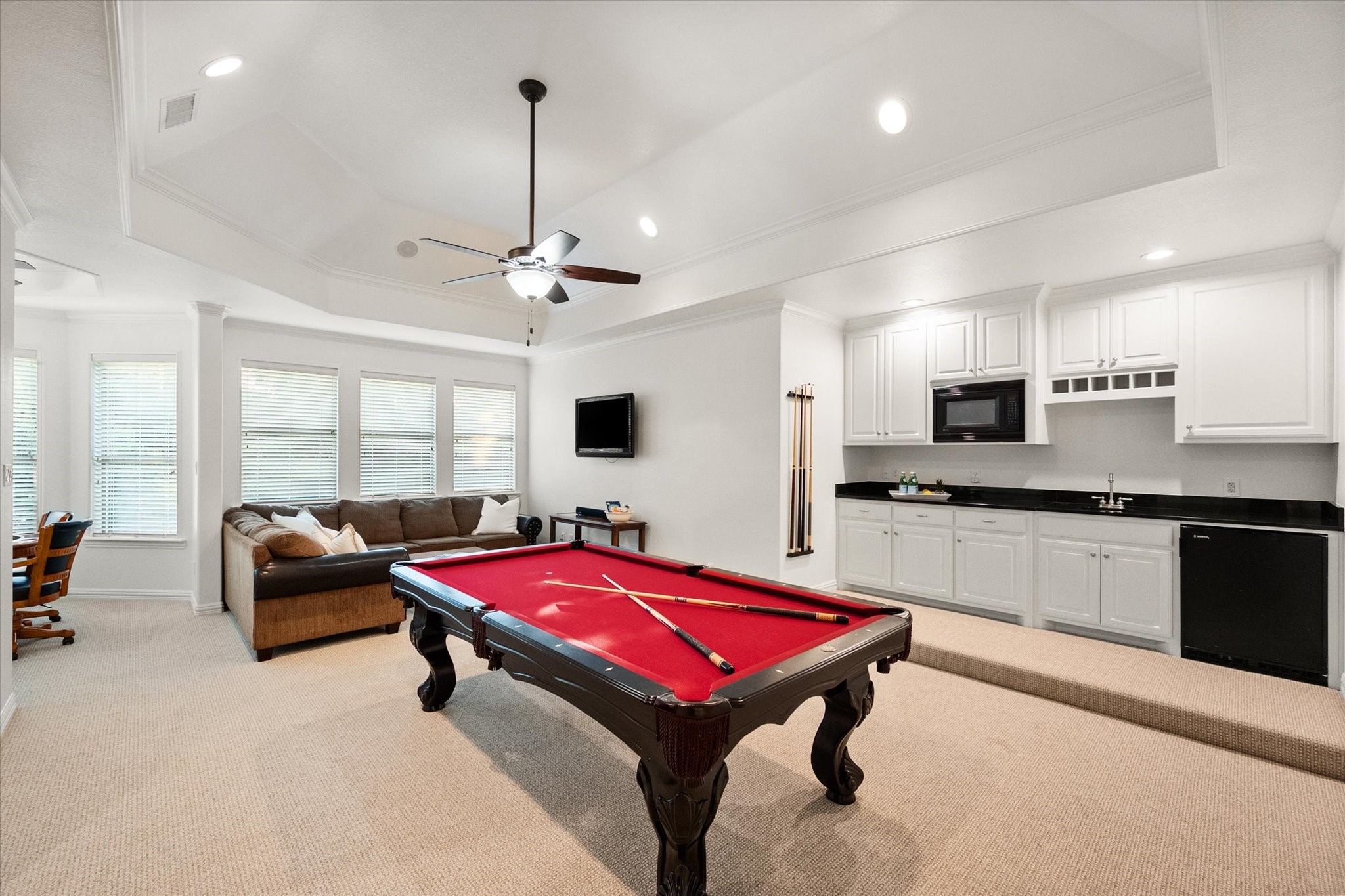 520 Round Hollow Lane