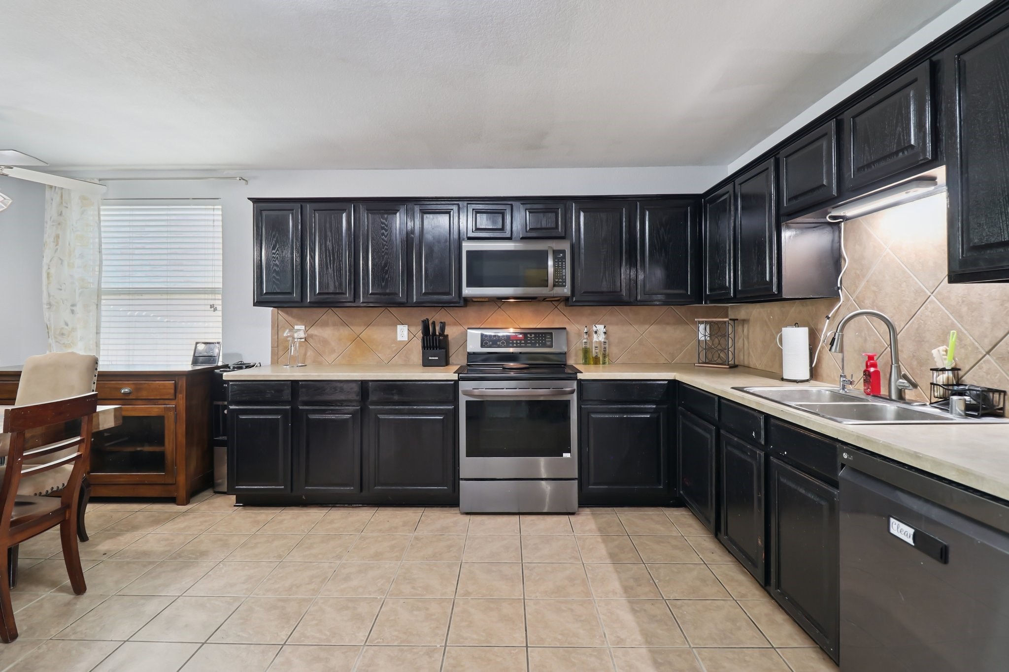 7600 Indigo Ridge Drive