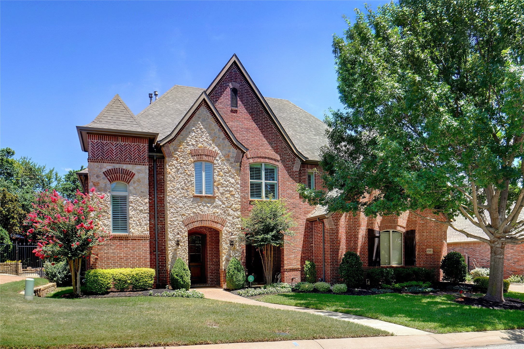 1737 Tuscan Ridge Circle