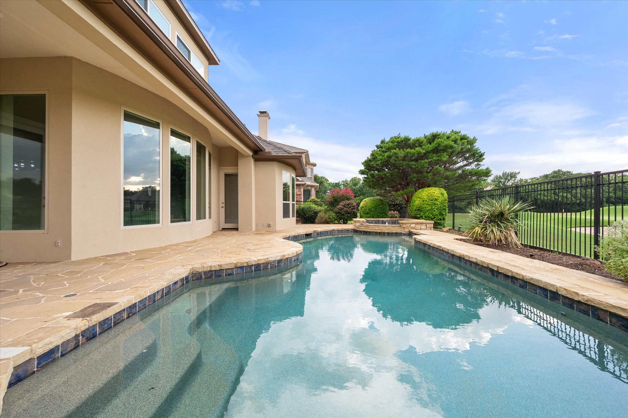 521 Regency Crossing