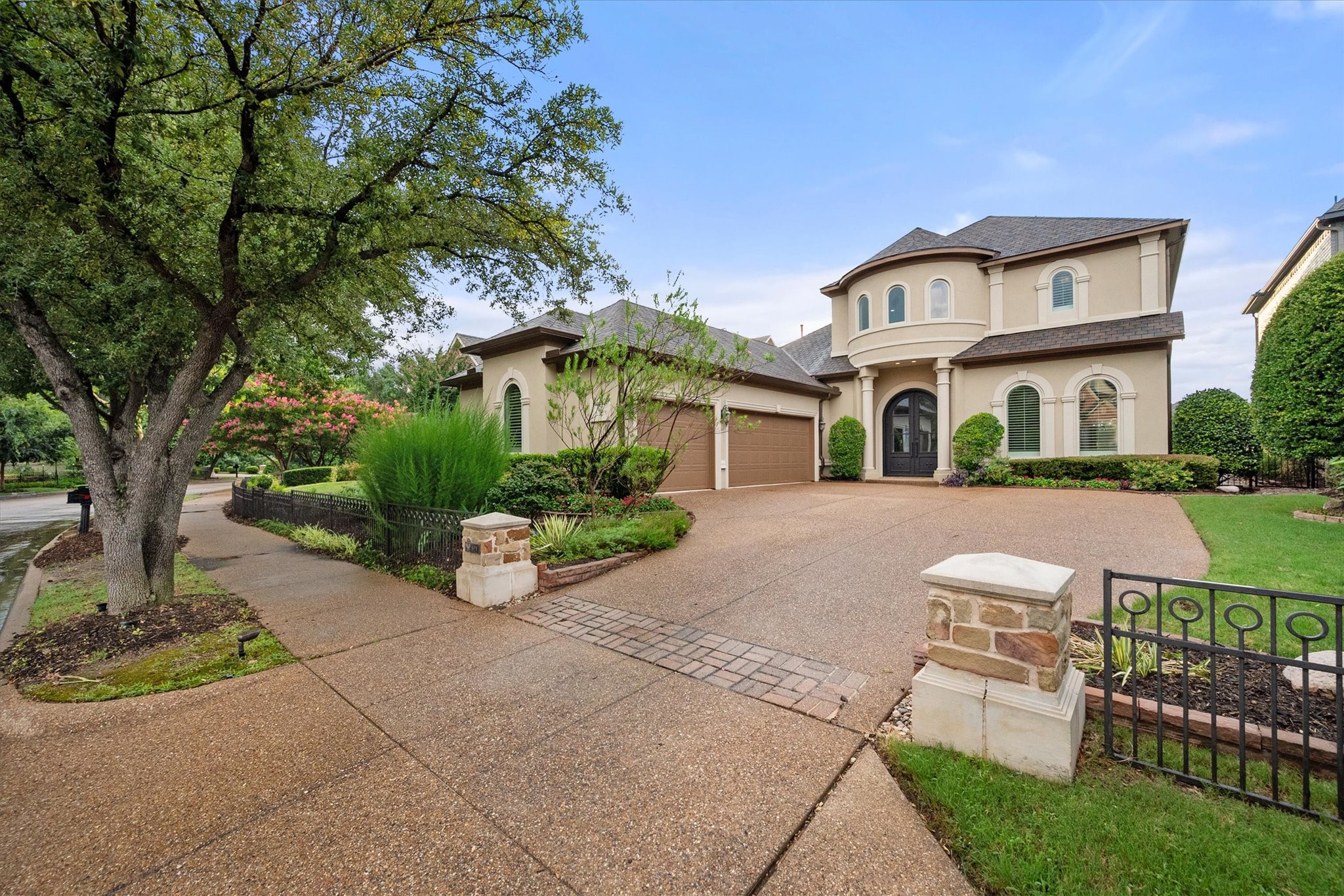 521 Regency Crossing