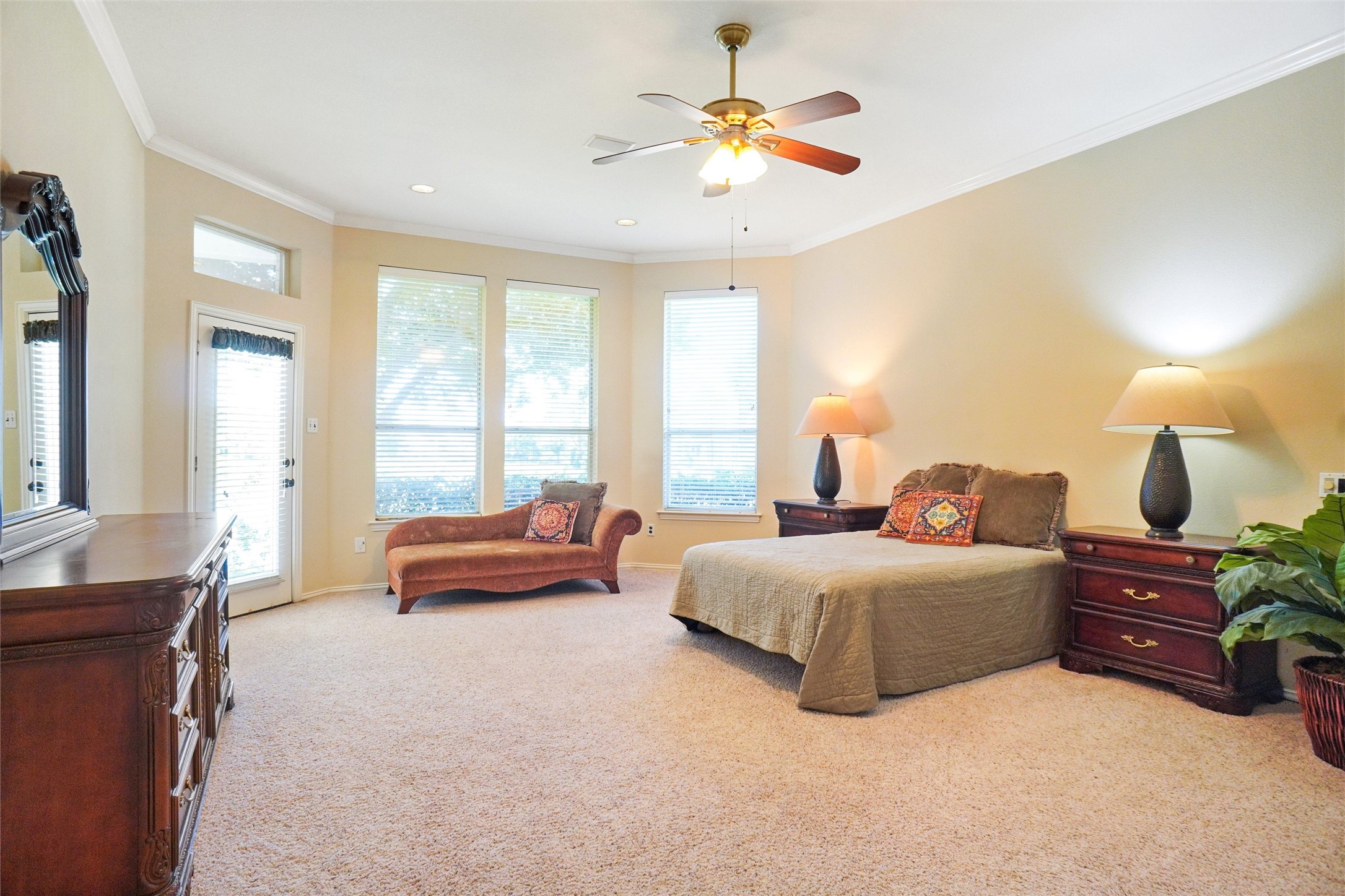 915 Brazos Drive