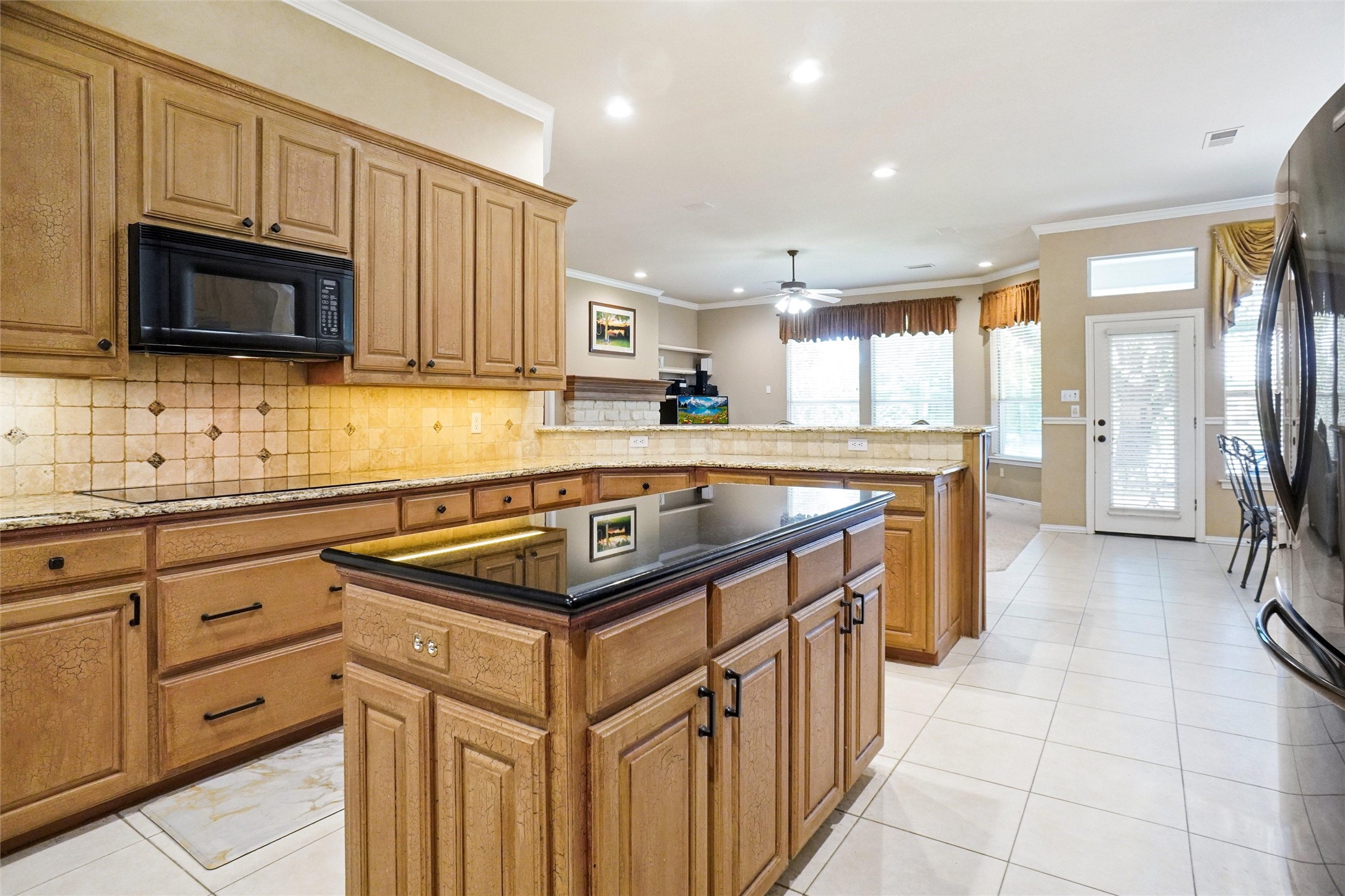 915 Brazos Drive