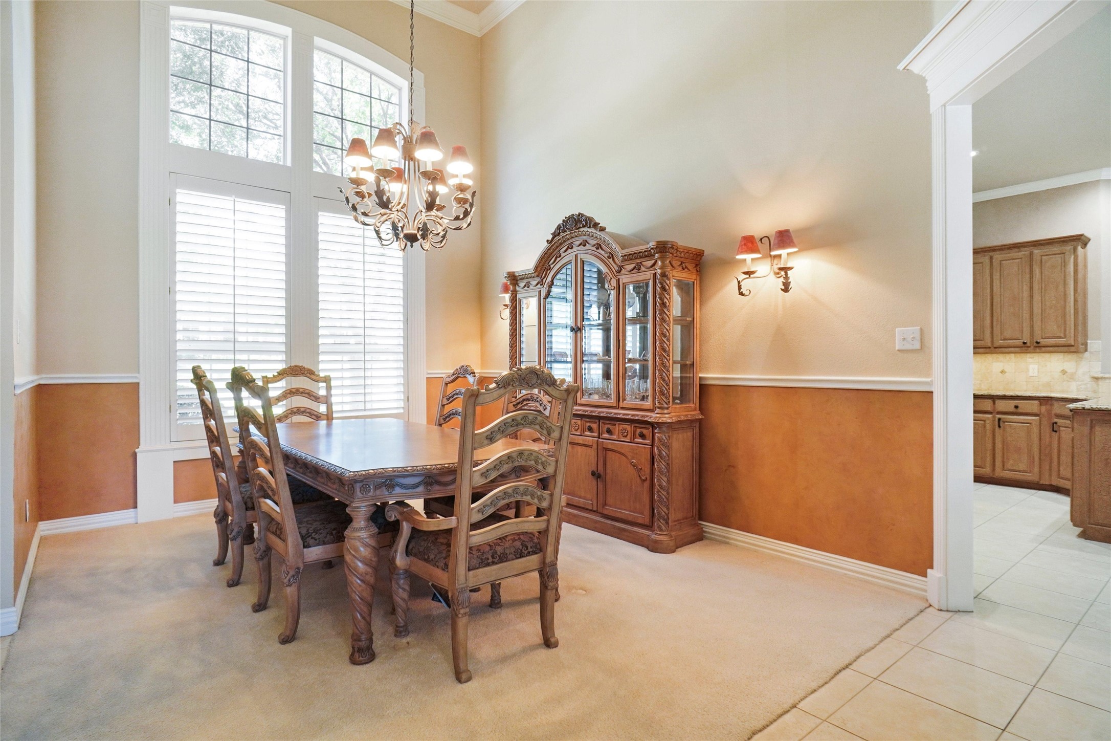 915 Brazos Drive