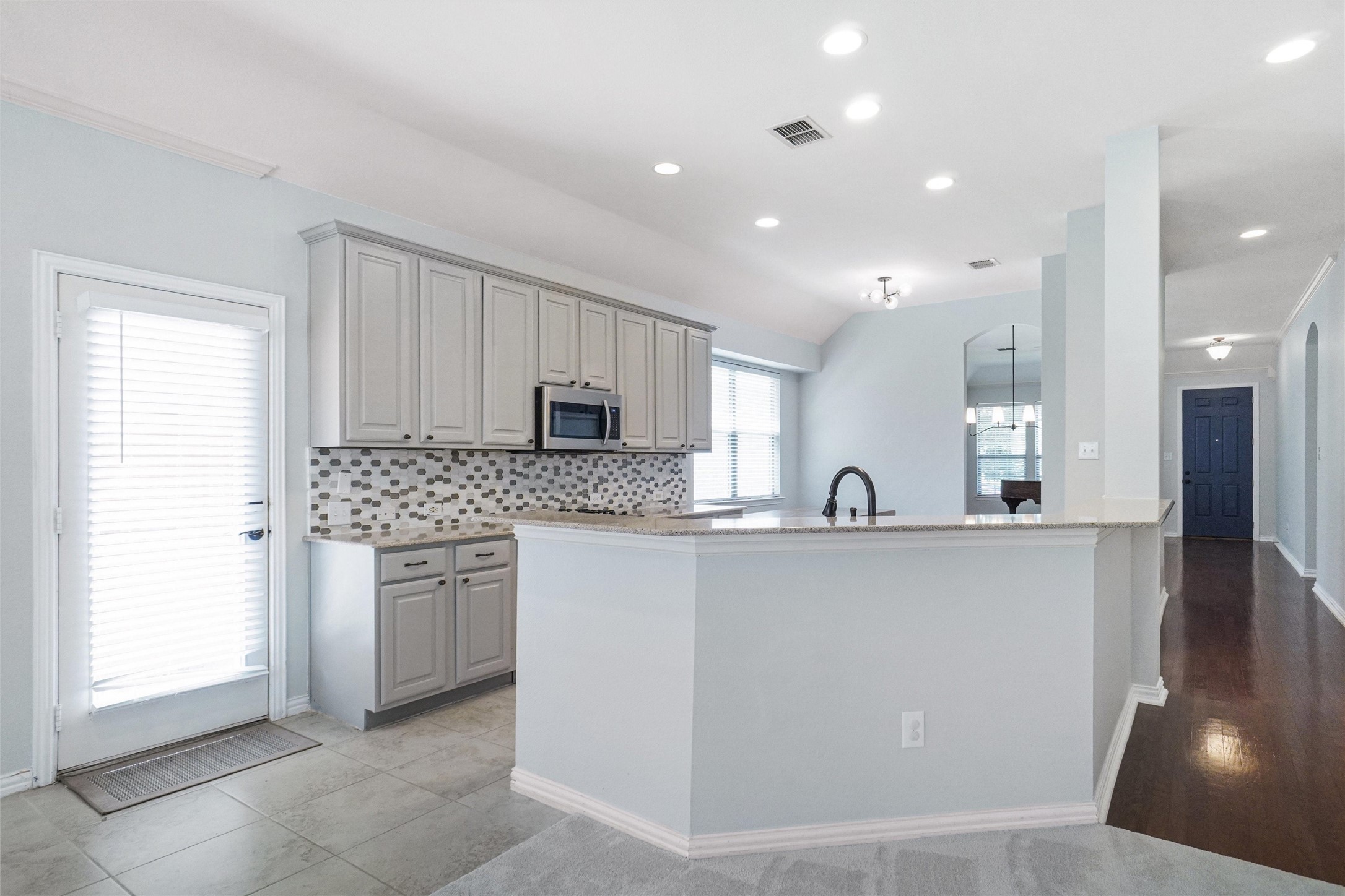 5920 Pedernales Ridge