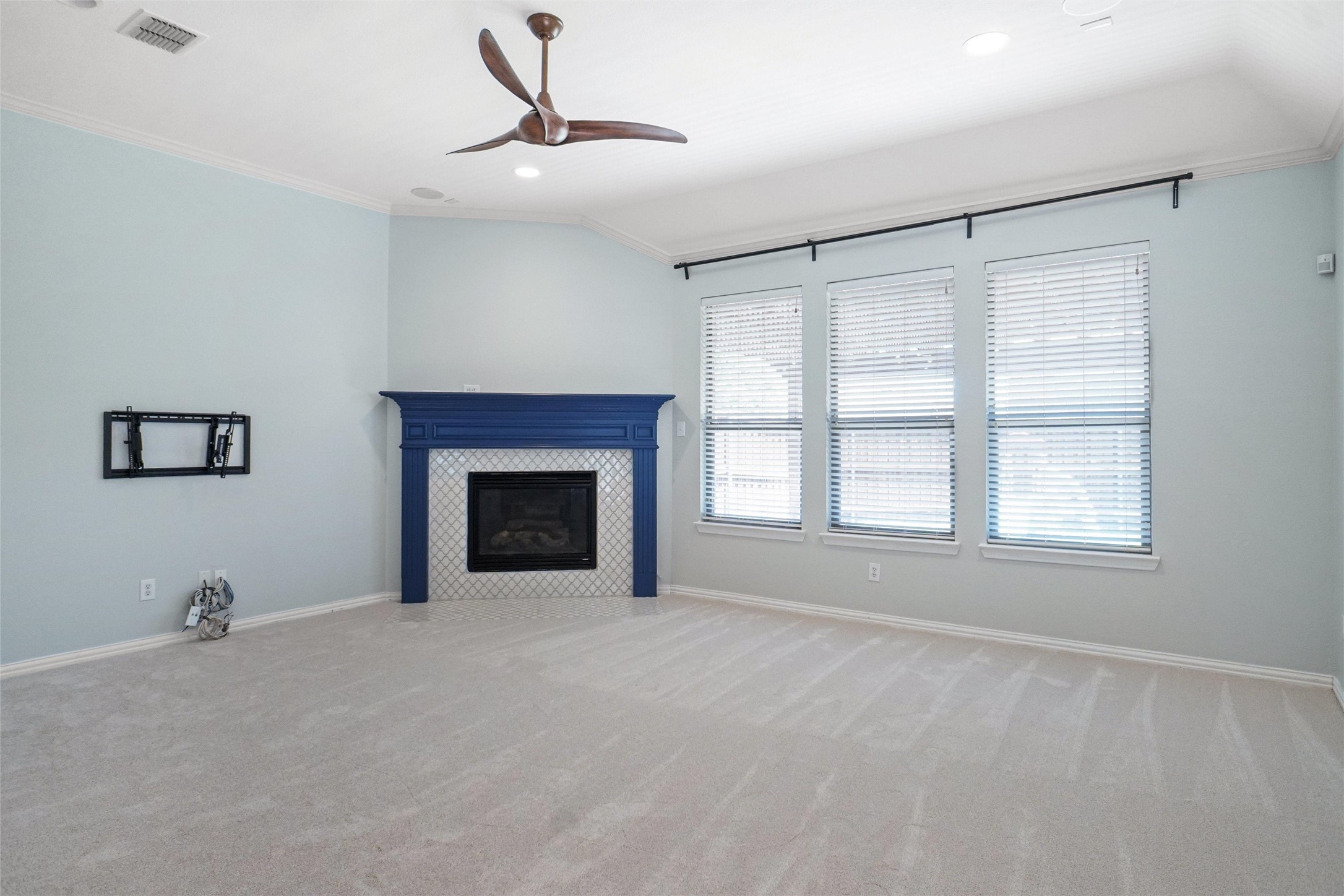 5920 Pedernales Ridge