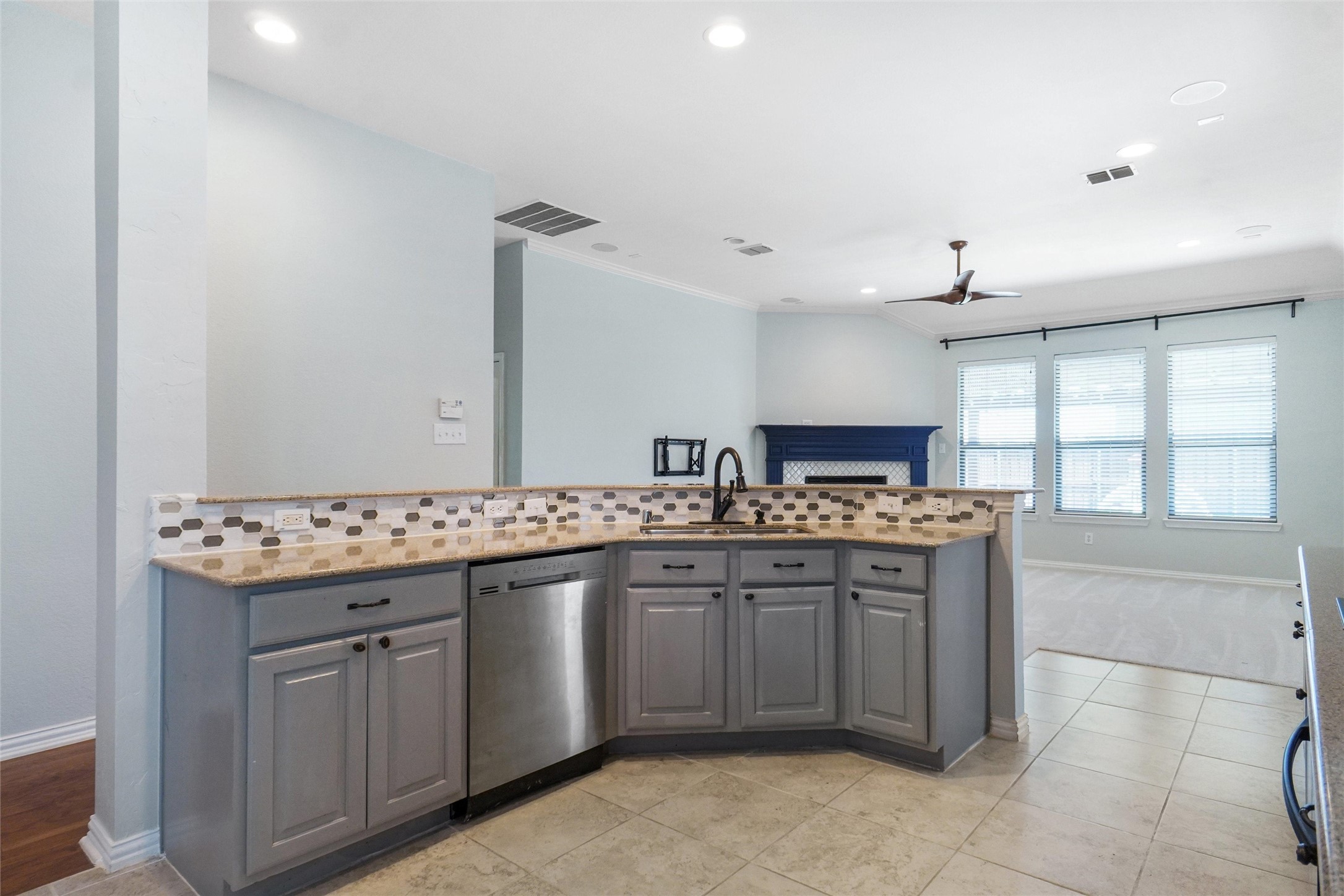 5920 Pedernales Ridge