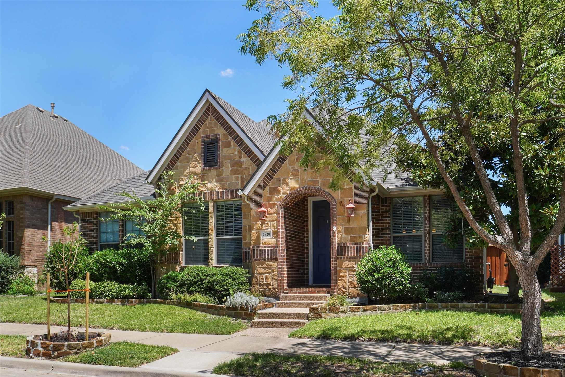 5920 Pedernales Ridge