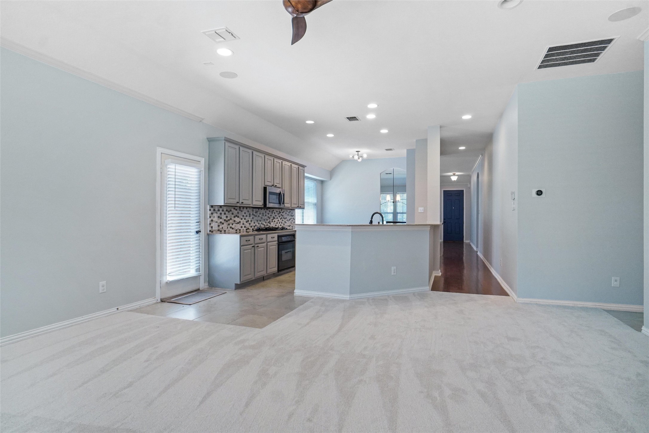 5920 Pedernales Ridge