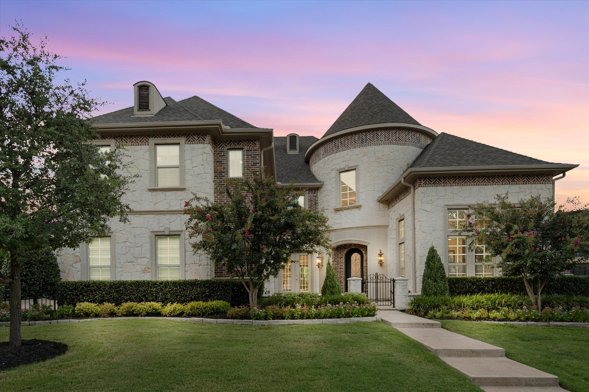 1012 Cool River Drive