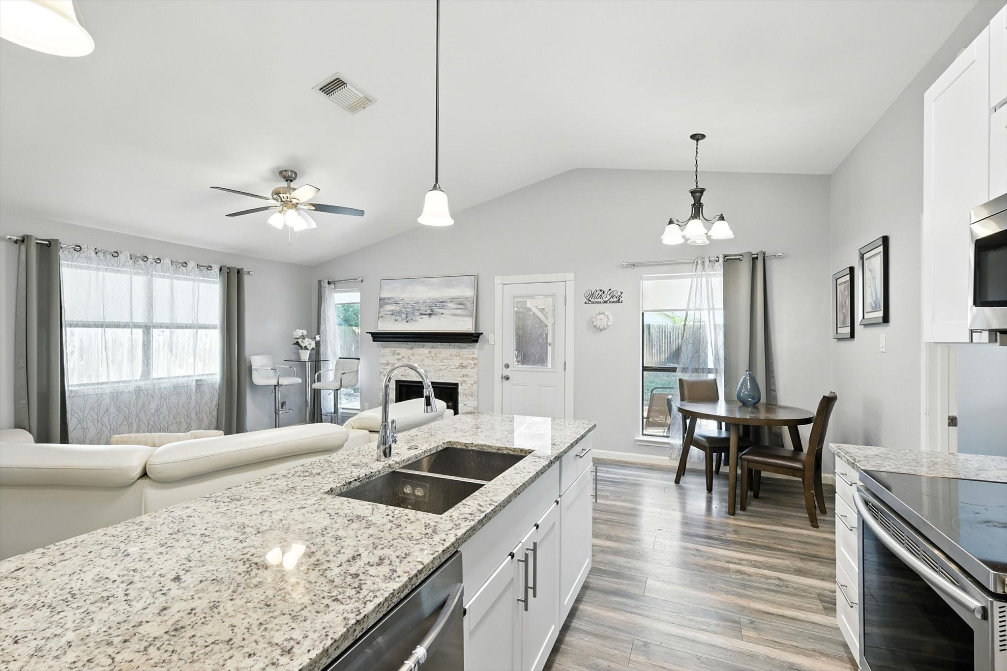 1544 Hunting Green Drive