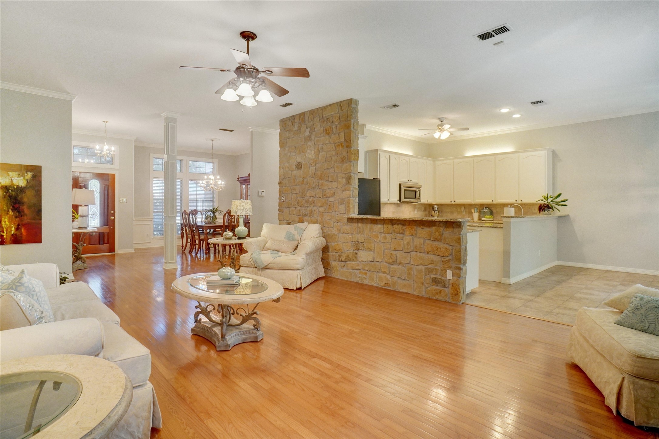 3404 Glade Creek Drive