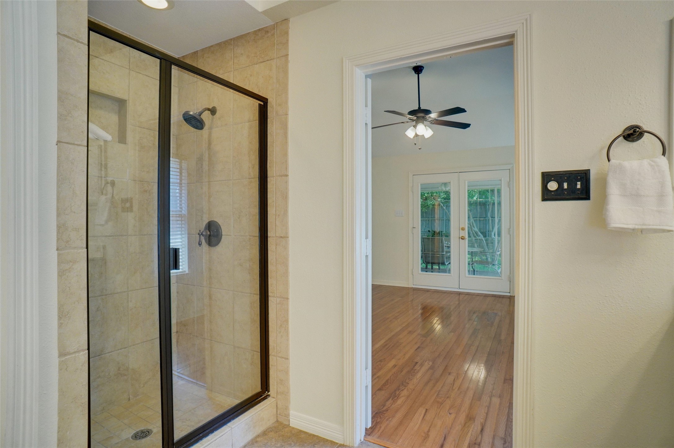 3404 Glade Creek Drive