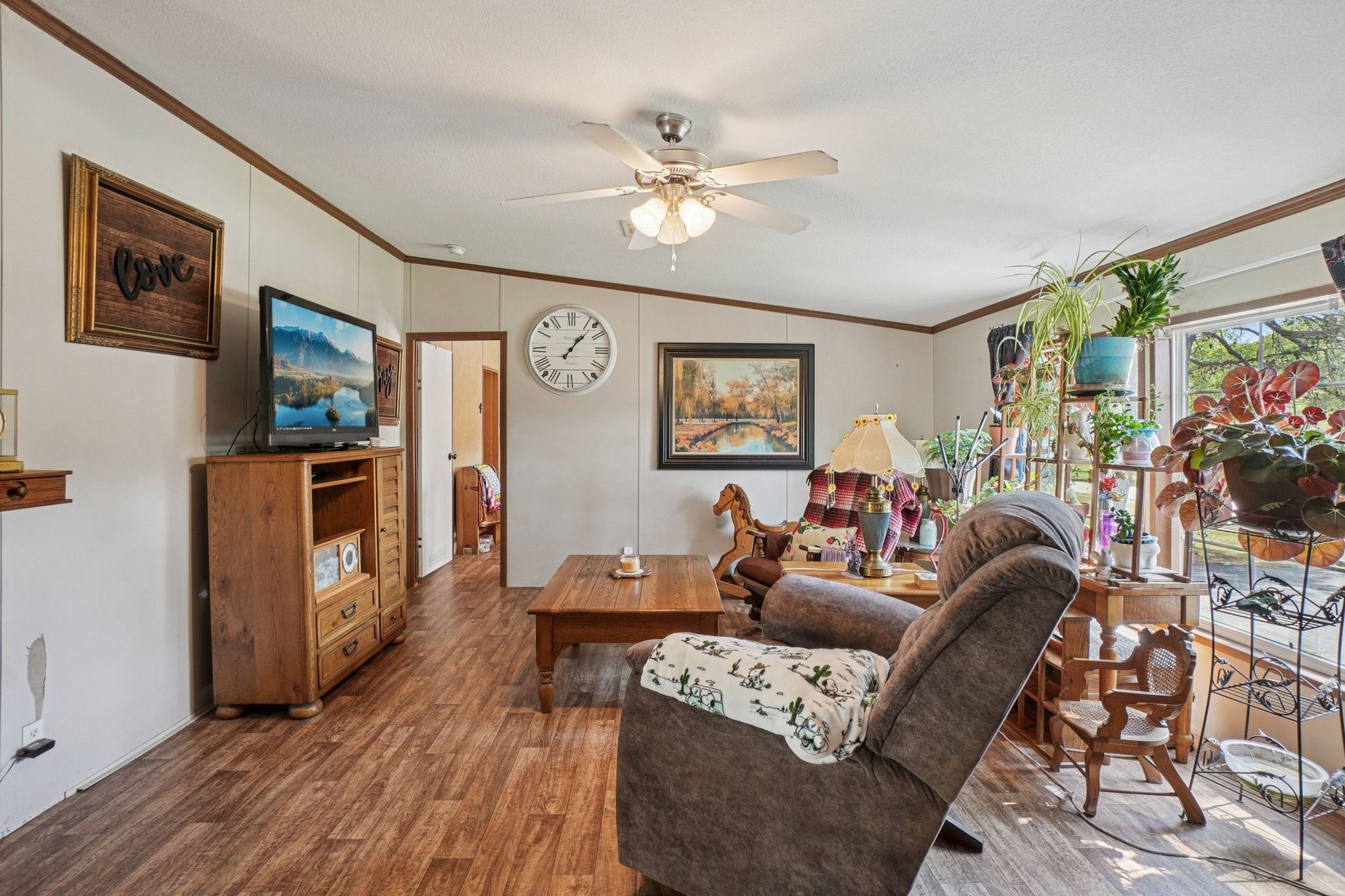 1088 Westpark Circle S