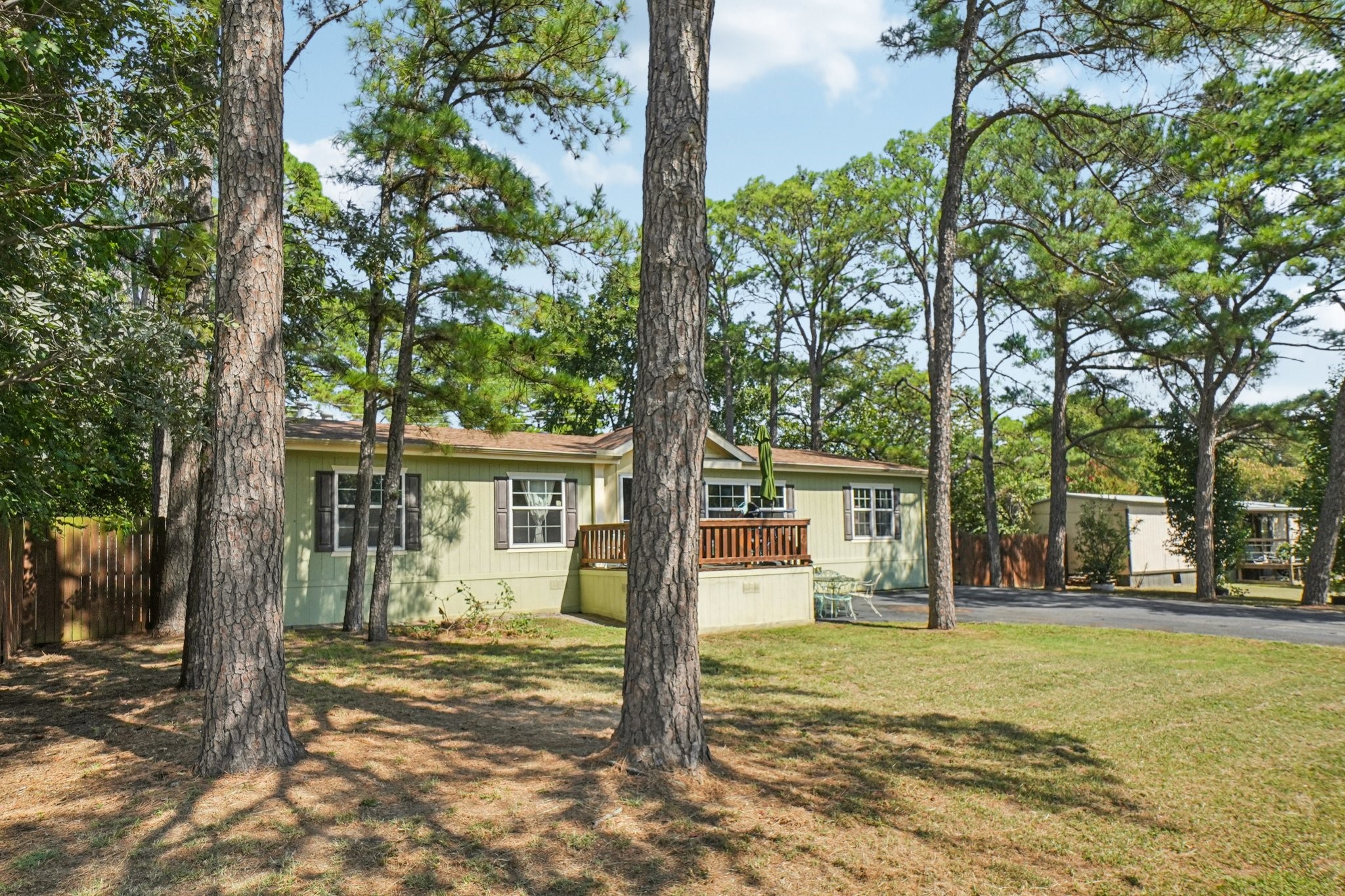 1088 Westpark Circle S