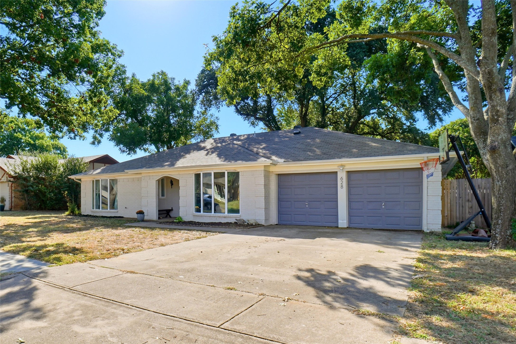 628 Huntwich Drive