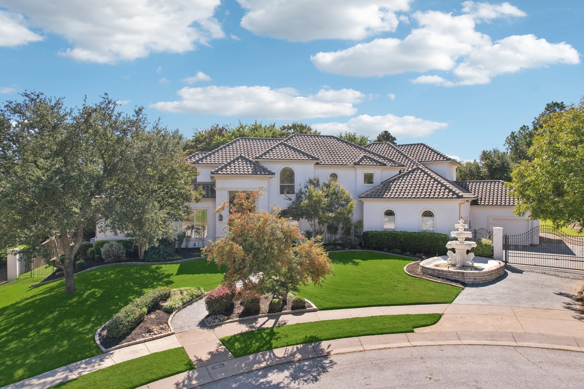 1403 Lands End Court