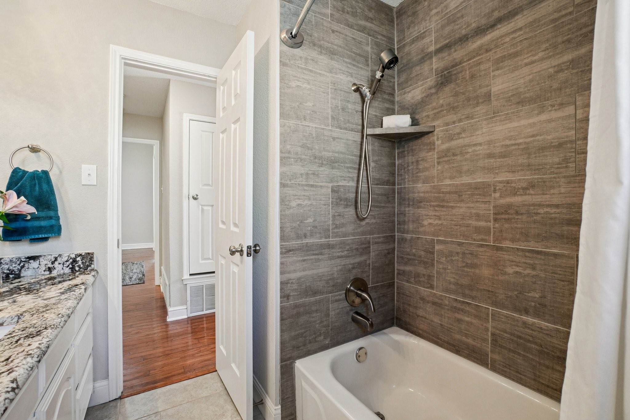 360 College Street S