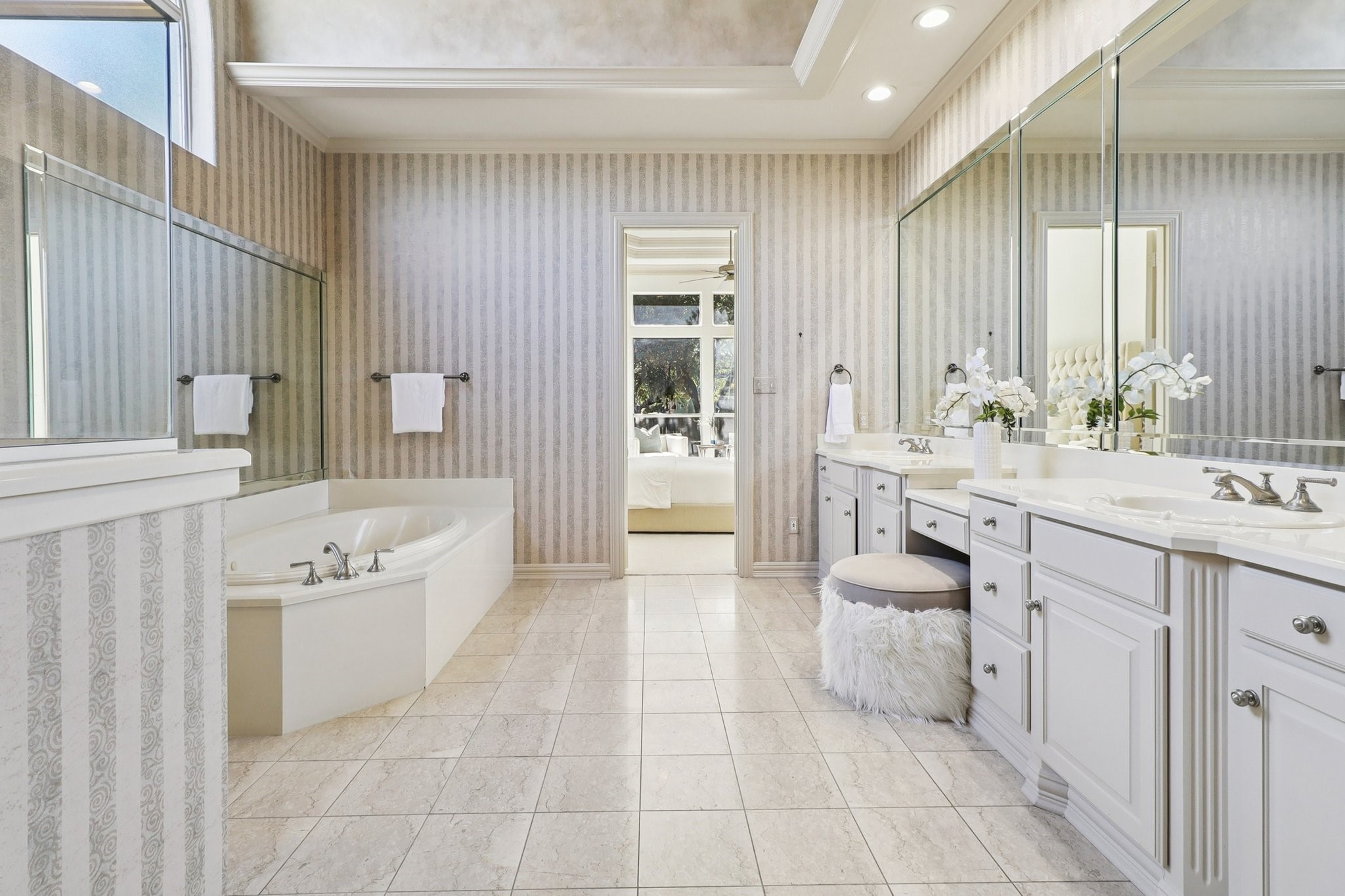 1403 Lands End Court