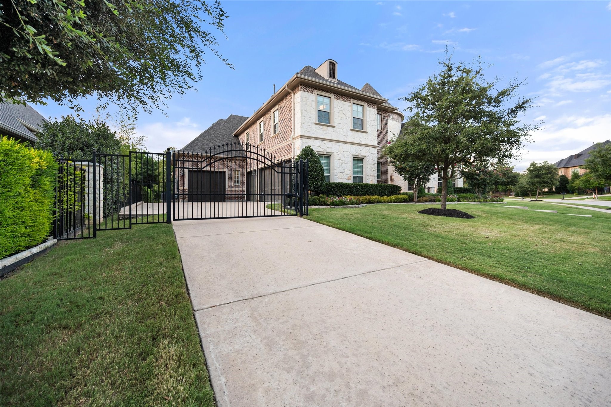 1012 Cool River Drive