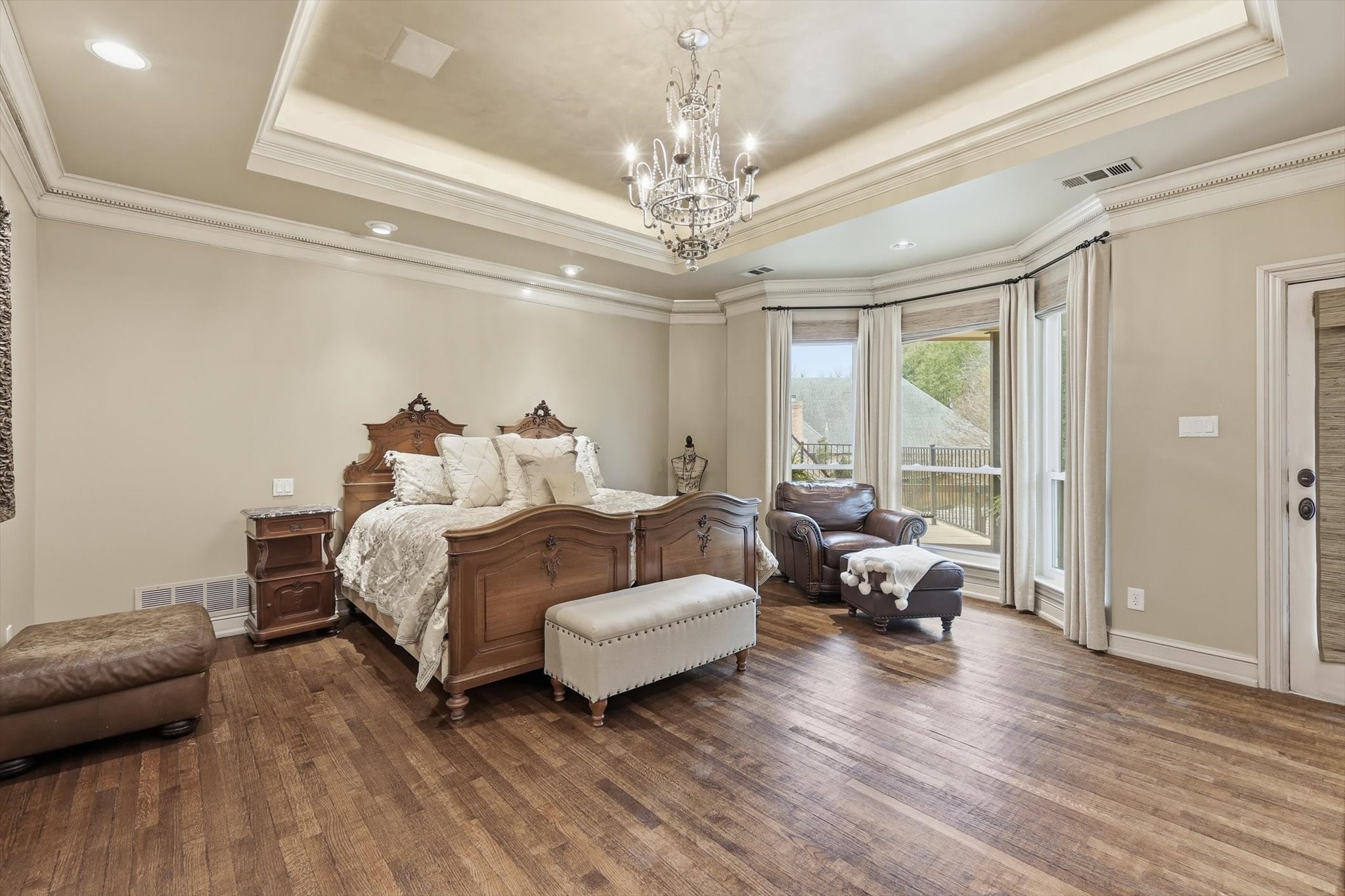 5110 Old Oak Lane
