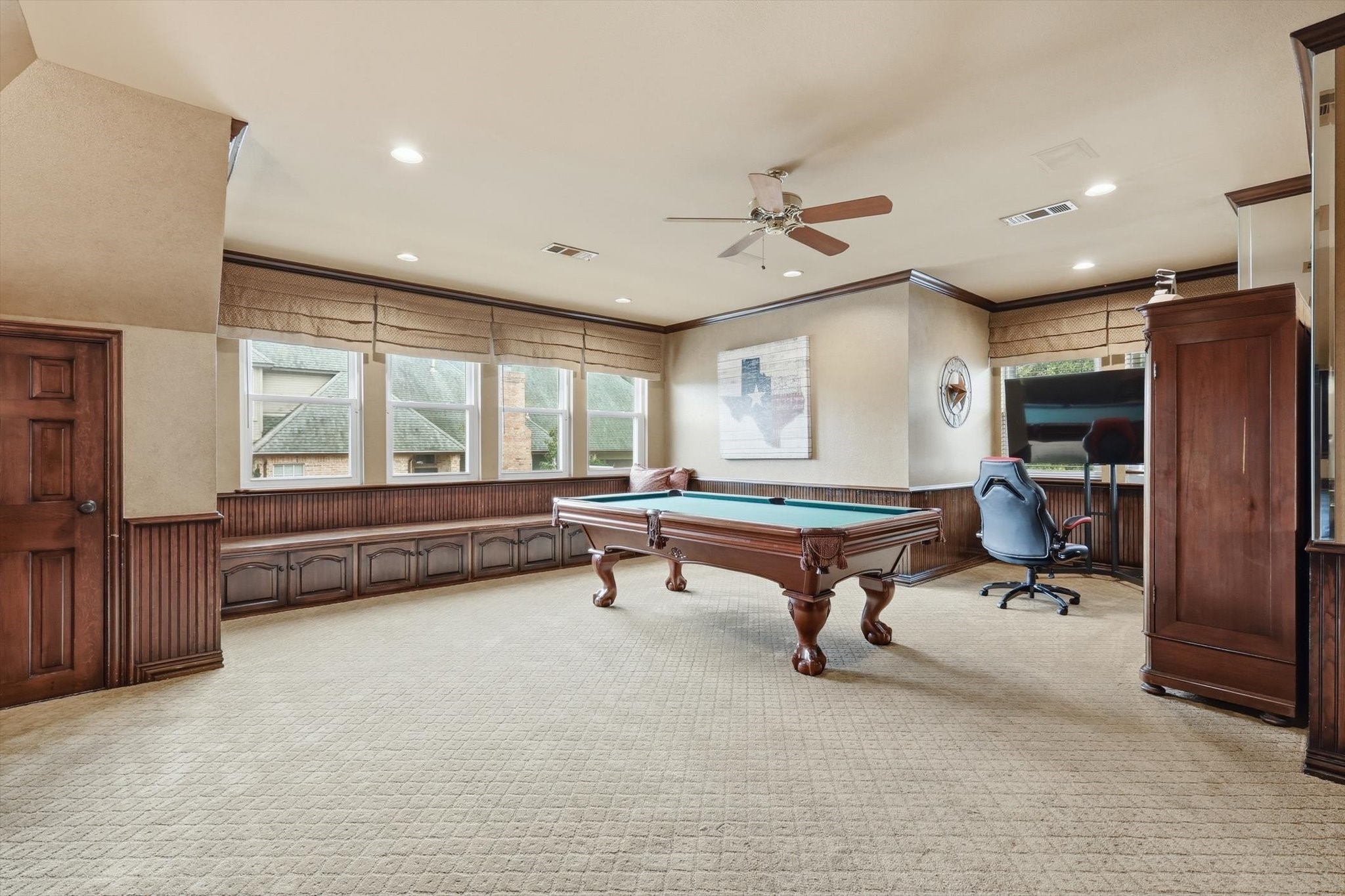 5110 Old Oak Lane