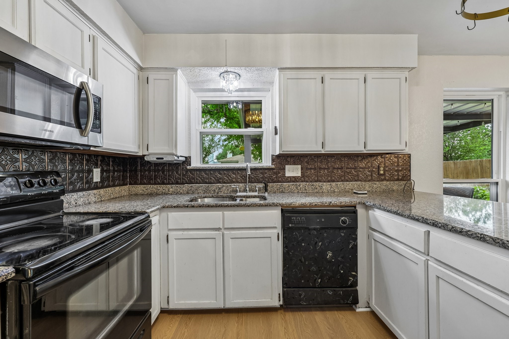 1105 Parkhill Avenue