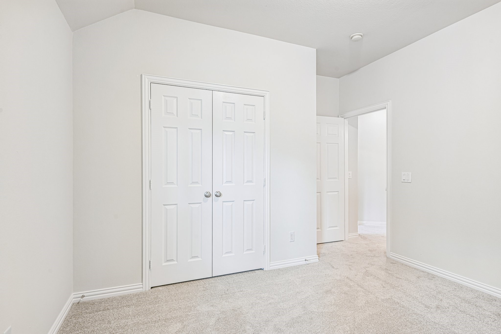 532 Ivy Court