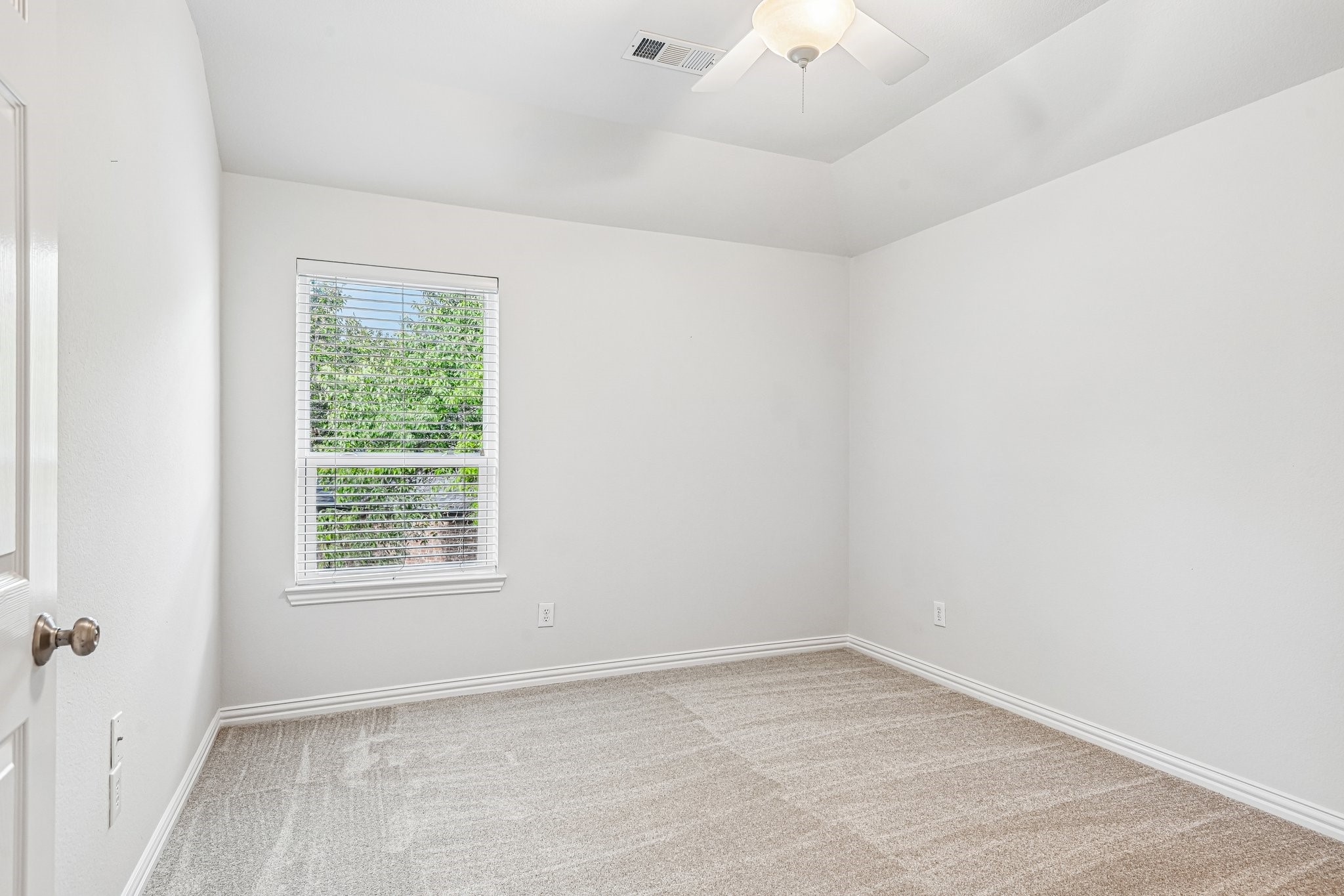 532 Ivy Court