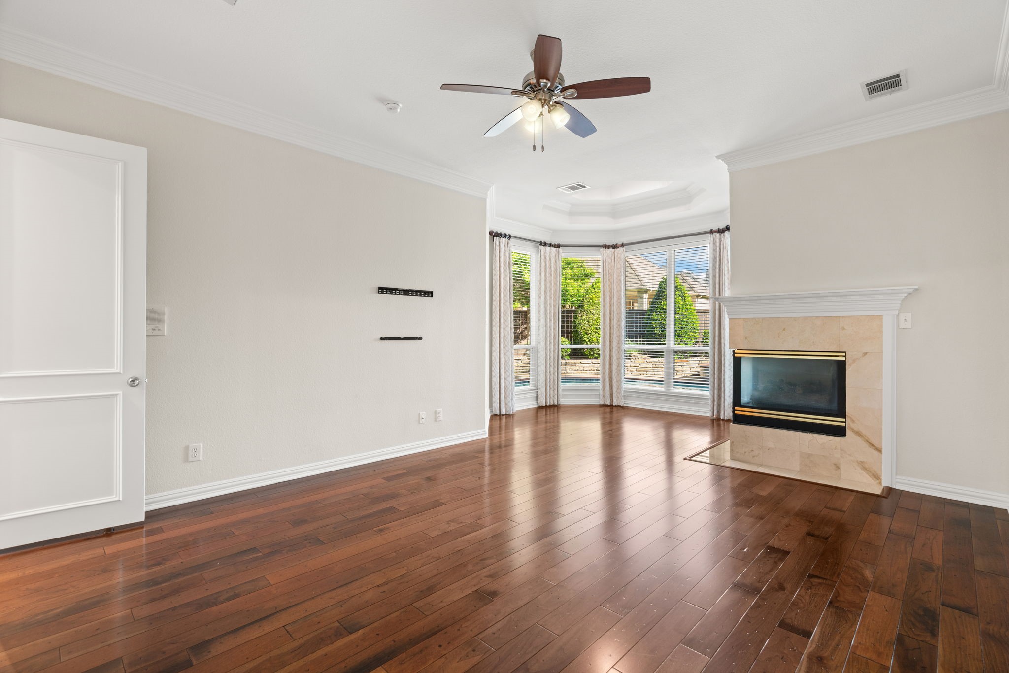 210 Highland Oaks Circle