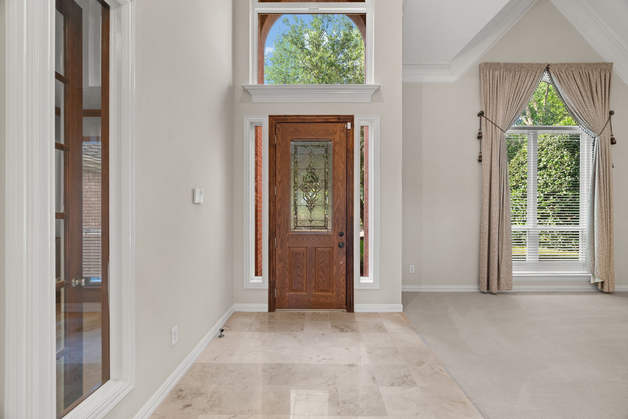 210 Highland Oaks Circle