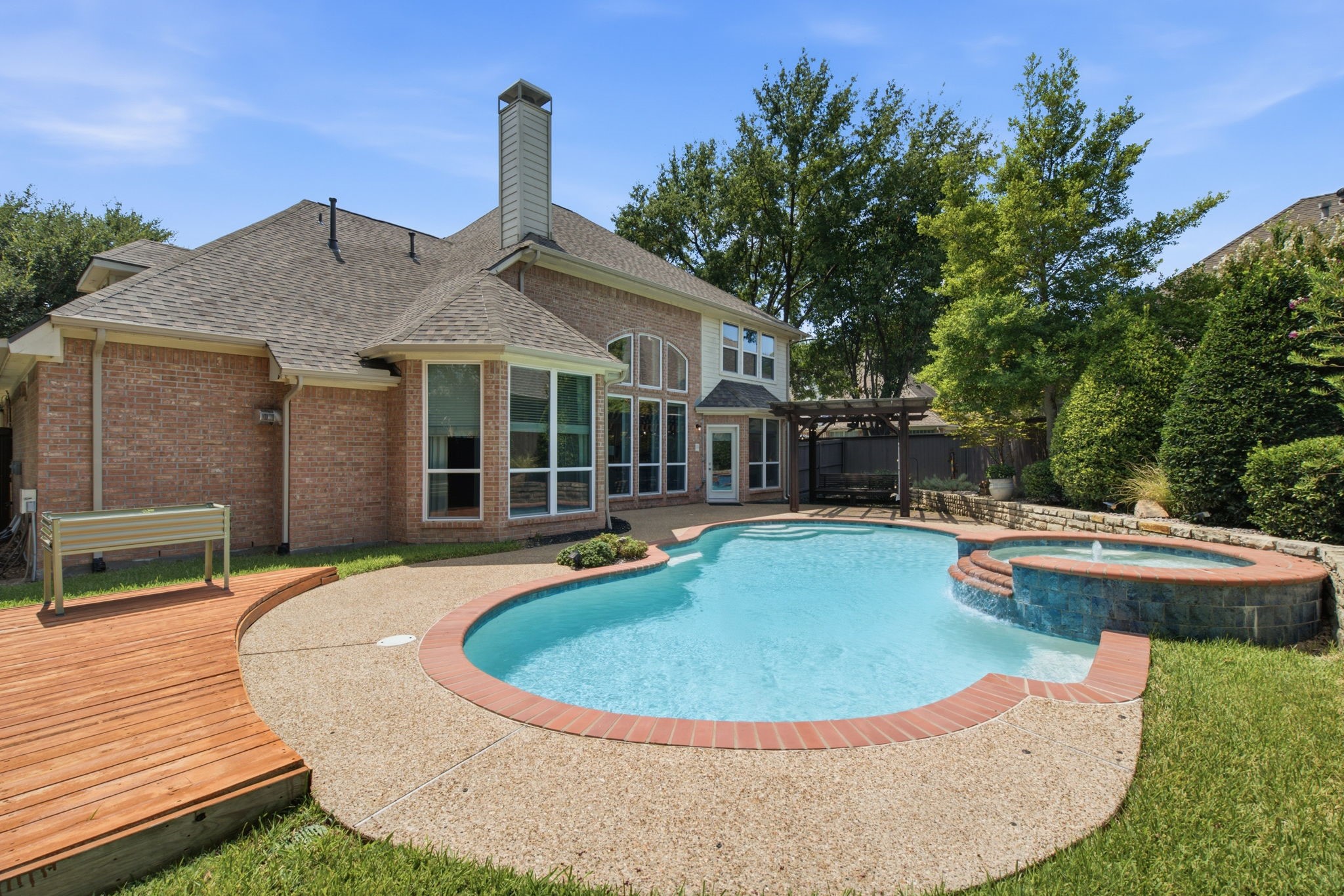 210 Highland Oaks Circle
